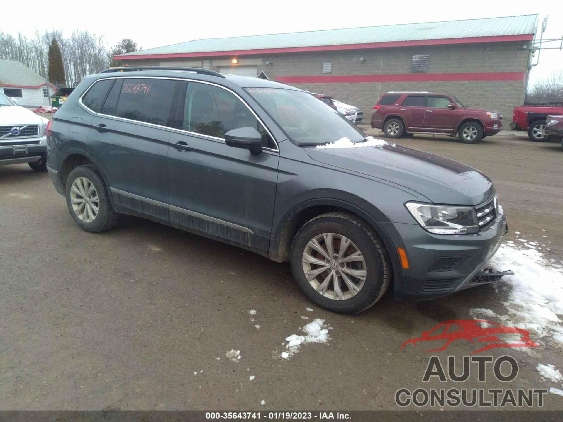 VOLKSWAGEN TIGUAN 2018 - 3VV2B7AX9JM043145