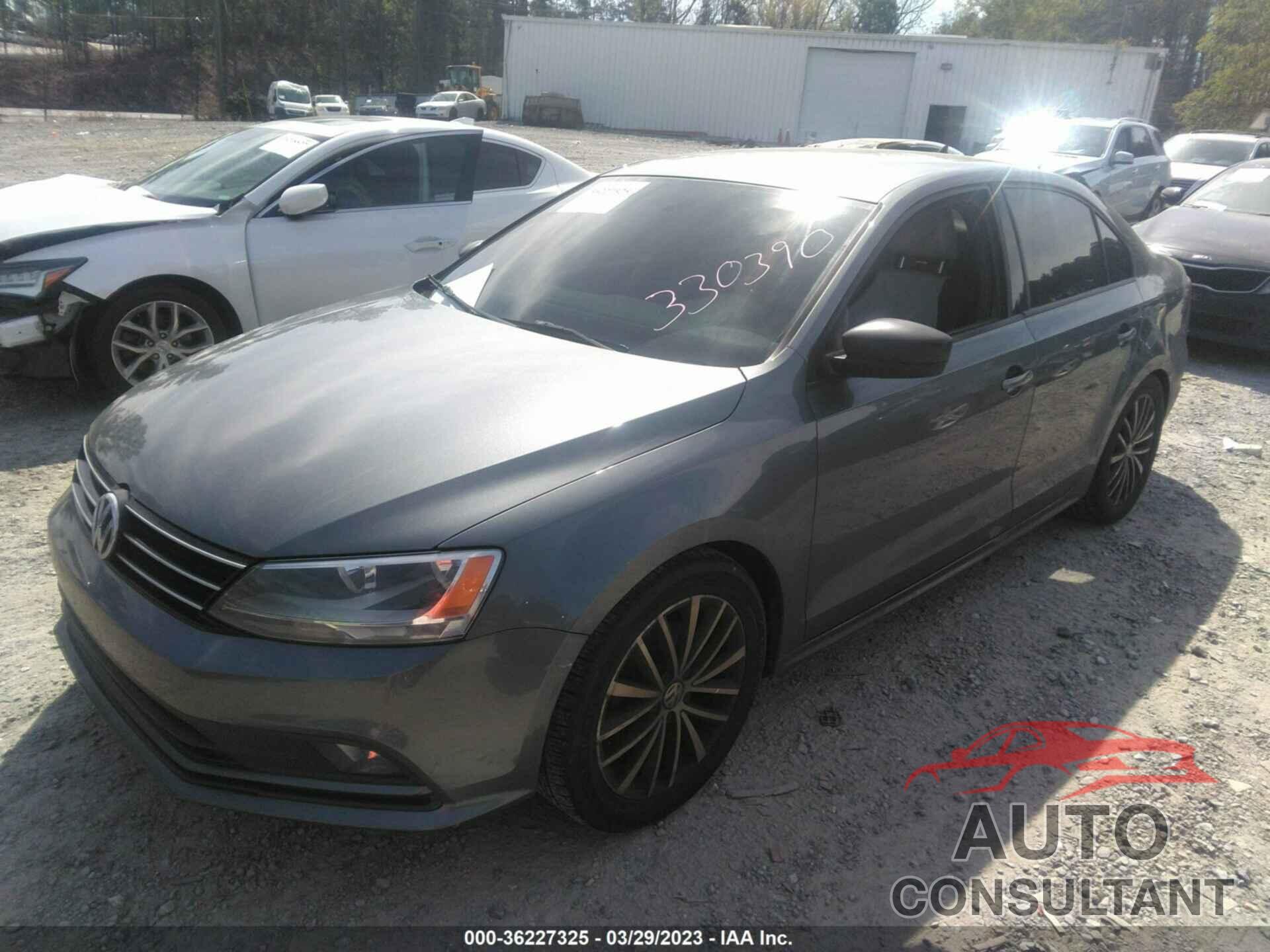 VOLKSWAGEN JETTA SEDAN 2016 - 3VWD17AJ6GM330390