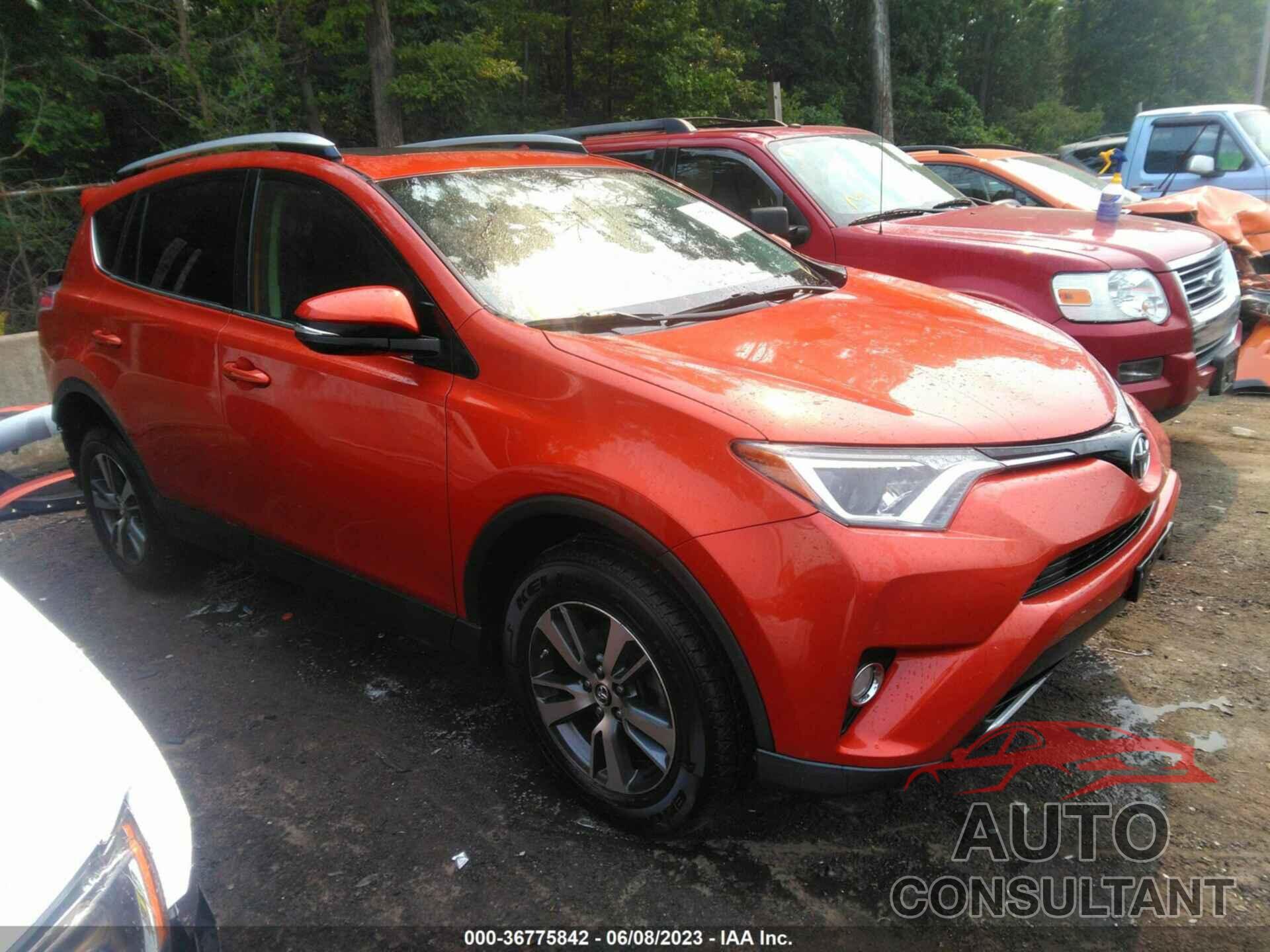 TOYOTA RAV4 2016 - JTMRFREV9GJ094513