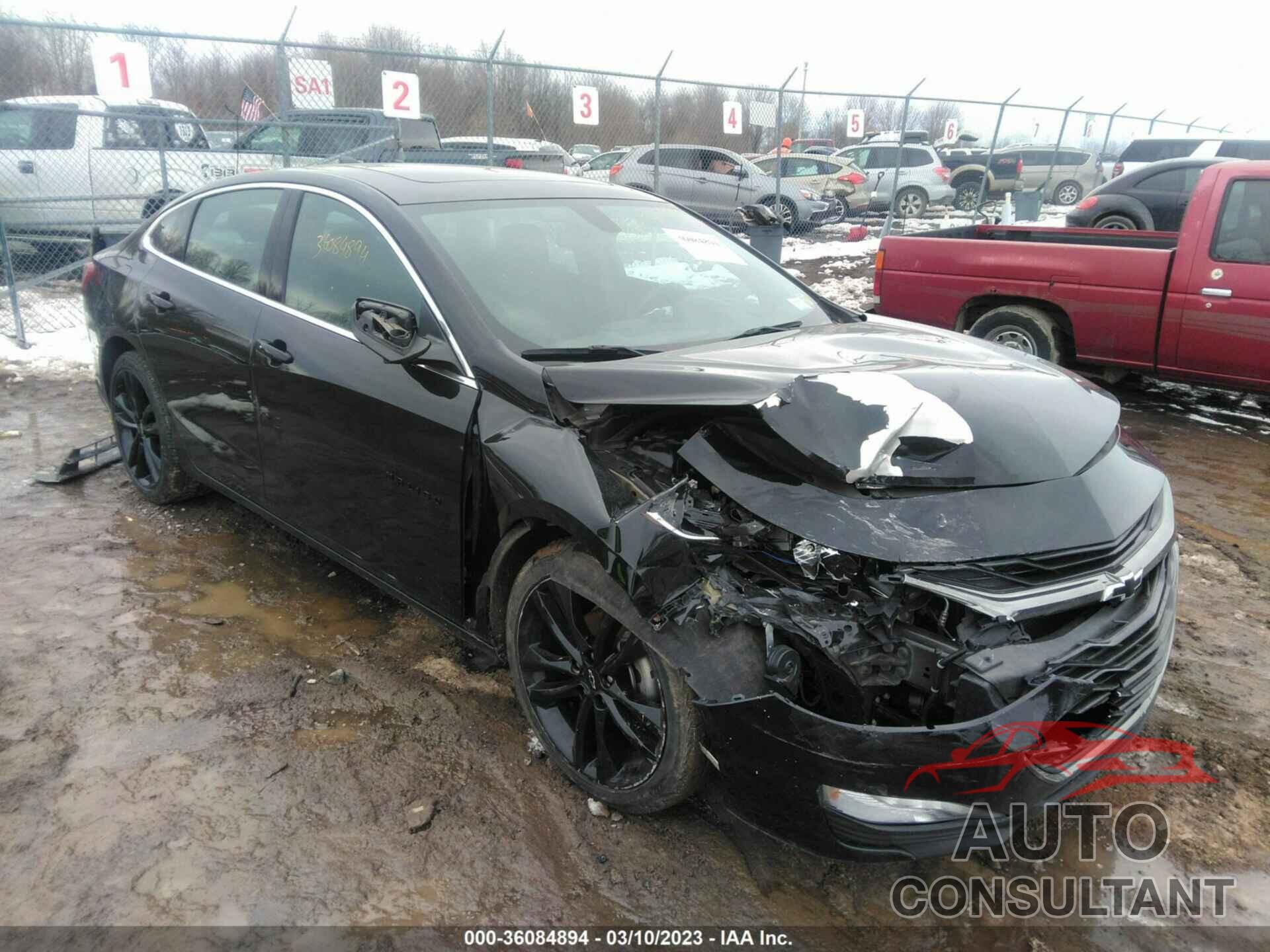 CHEVROLET MALIBU 2021 - 1G1ZD5ST4MF016102