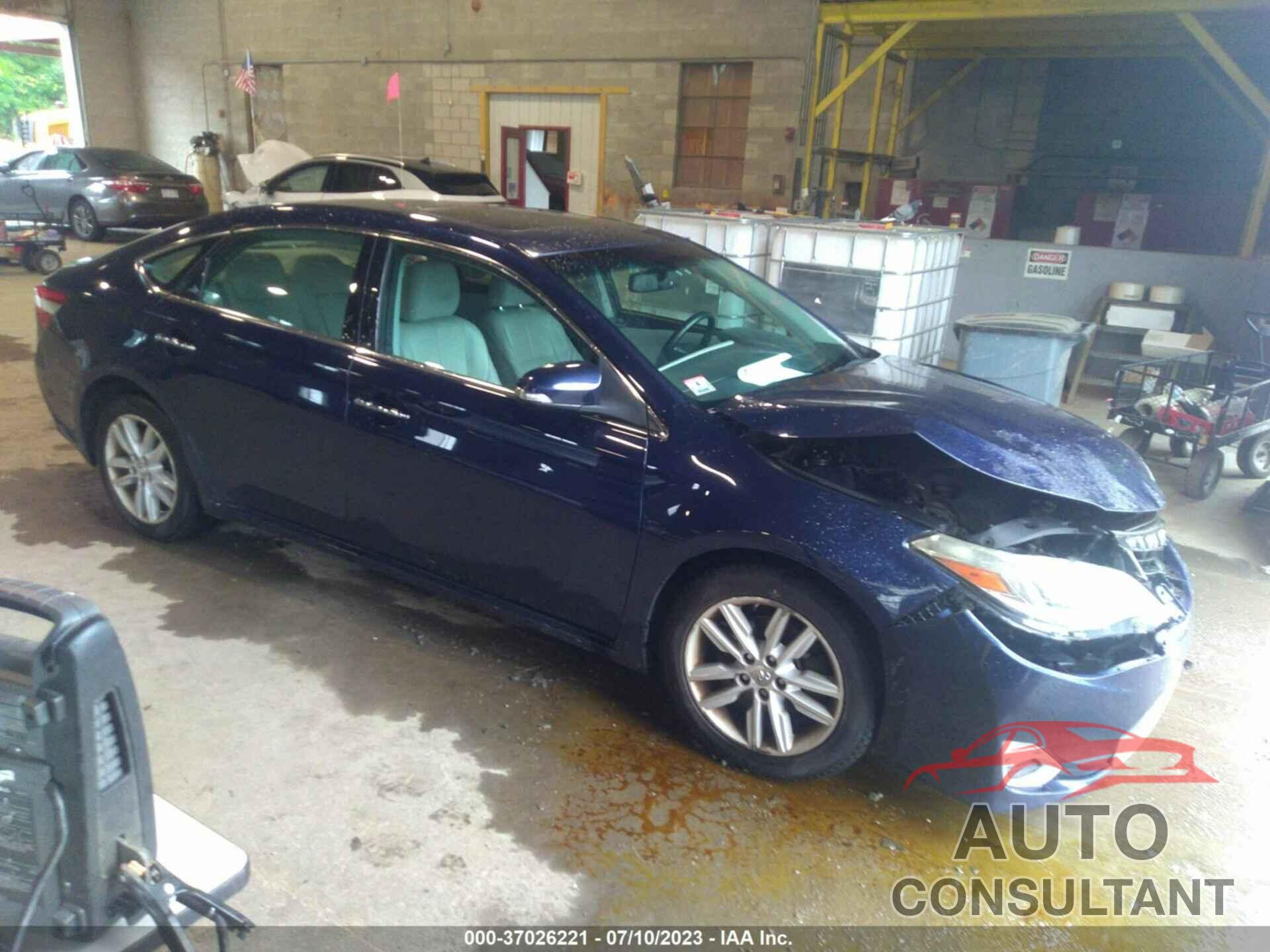 TOYOTA AVALON 2013 - 4T1BK1EB4DU038540