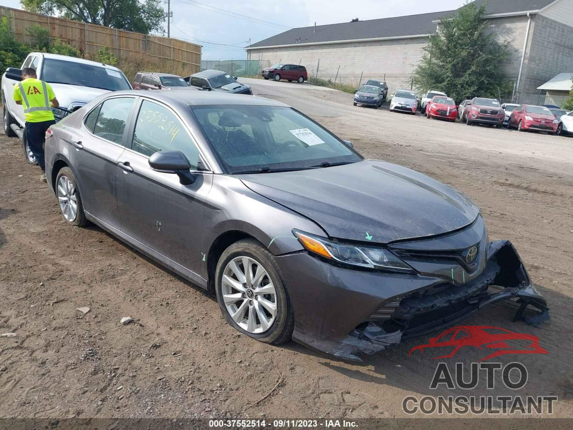 TOYOTA CAMRY 2020 - 4T1C11BK1LU015193