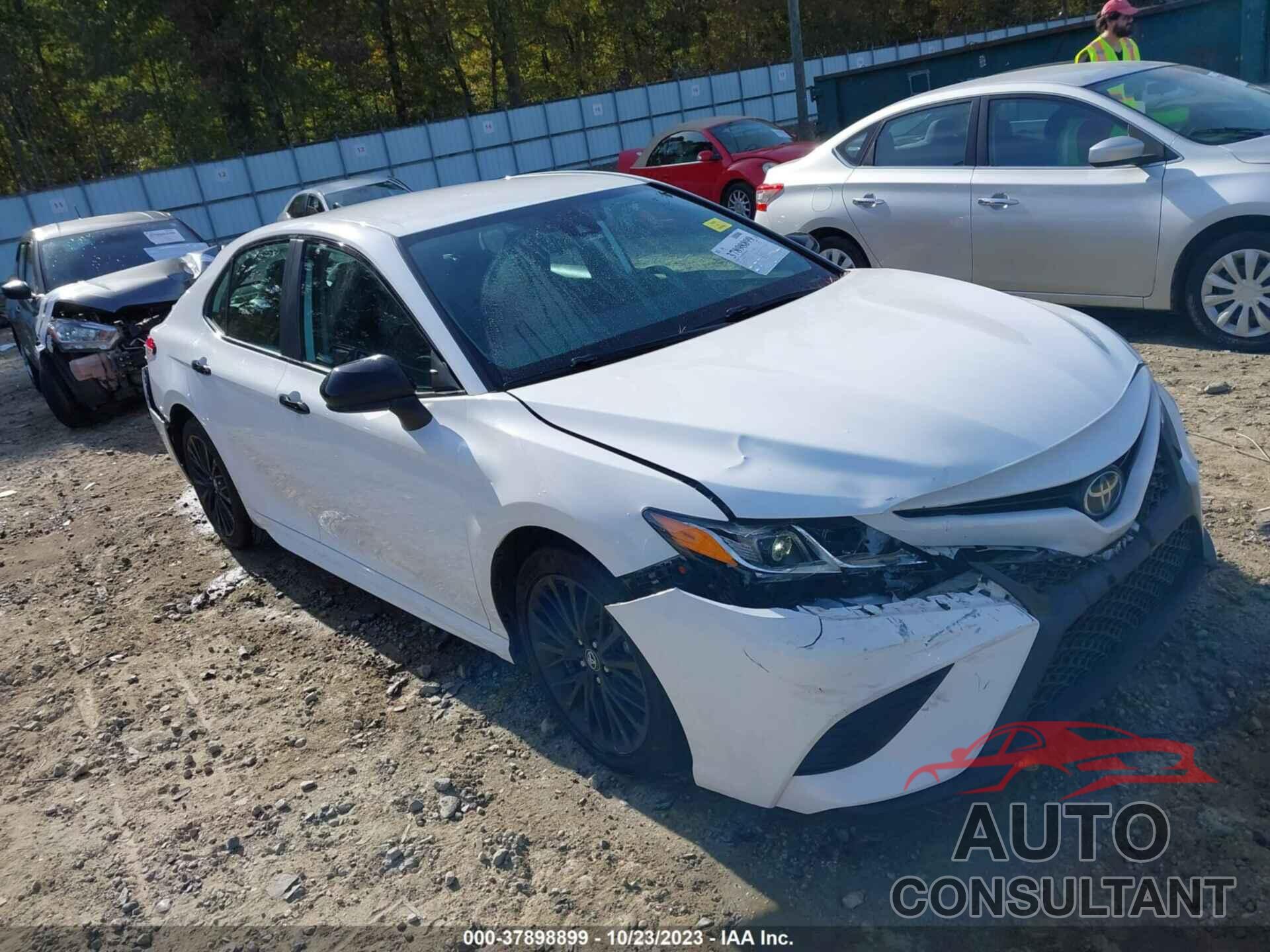 TOYOTA CAMRY 2019 - 4T1B11HK2KU236013