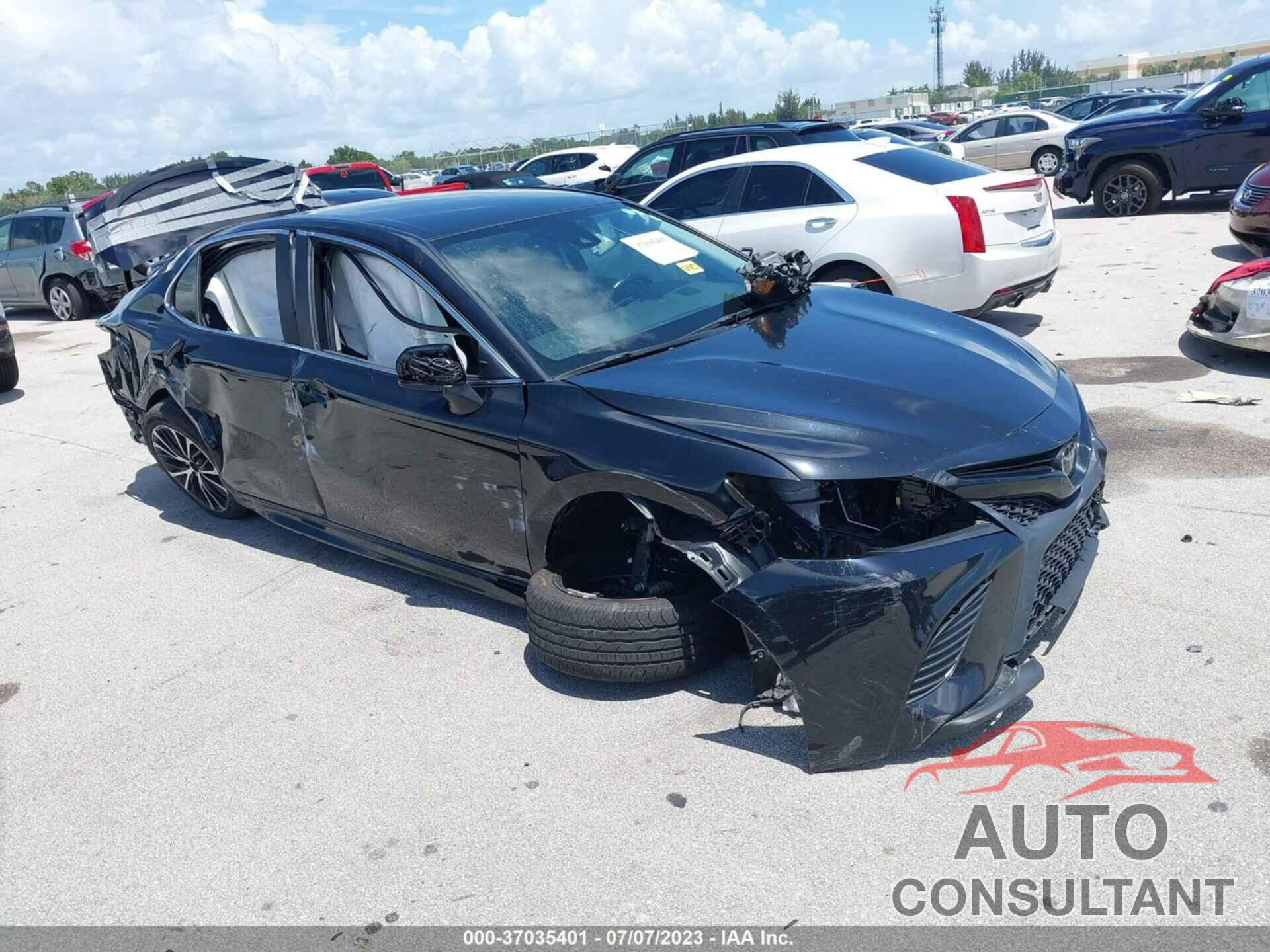 TOYOTA CAMRY 2020 - 4T1G11AK9LU323053