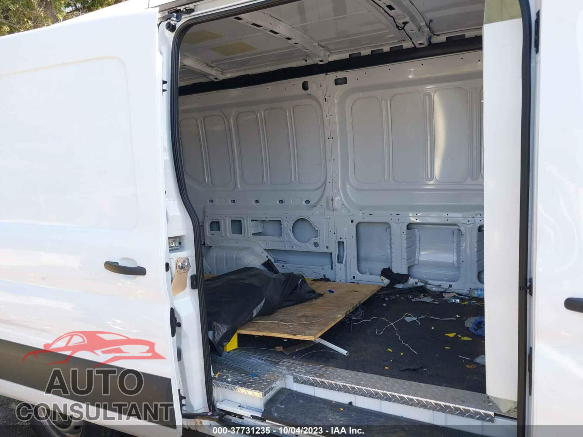 FORD TRANSIT-250 CARGO VAN 2023 - 1FTBR1CGXPKB12882