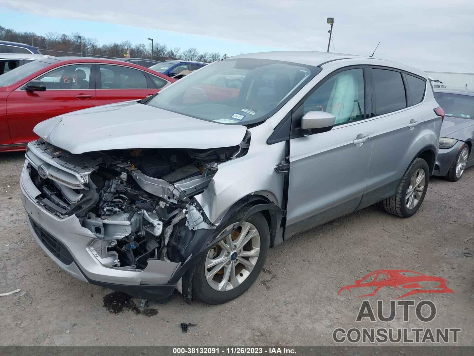 FORD ESCAPE 2019 - 1FMCU0GD8KUA17310