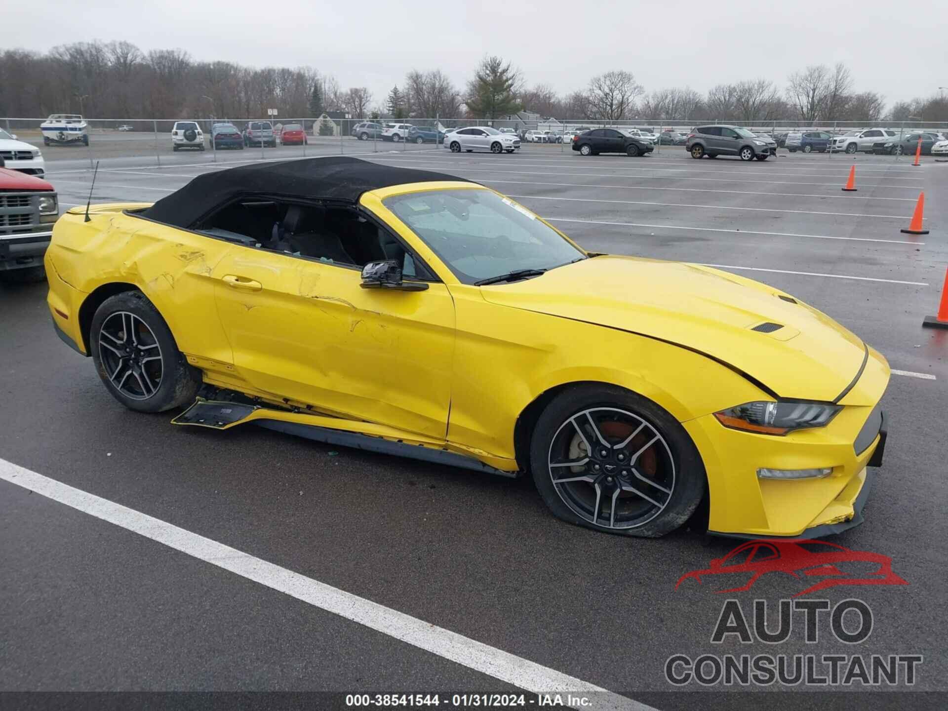 FORD MUSTANG 2018 - 1FATP8UH5J5136433