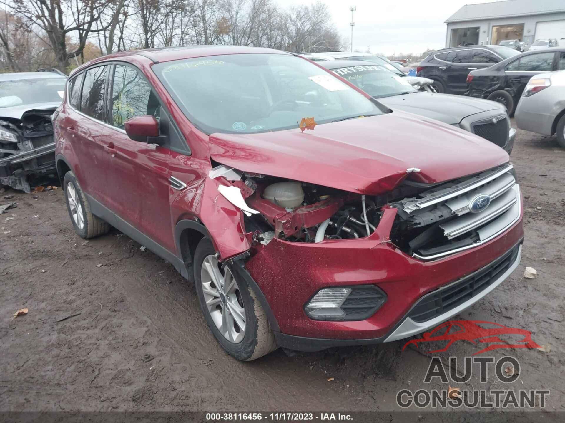 FORD ESCAPE 2017 - 1FMCU9GD6HUE45311