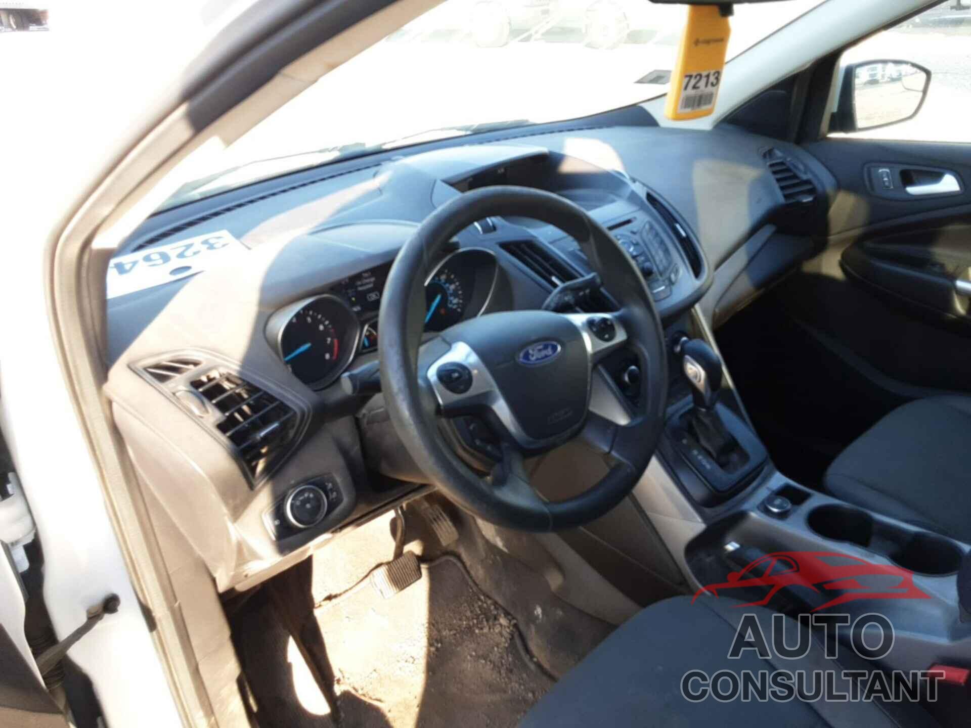 FORD ESCAPE 2016 - 1FMCU0GX7GUB67720
