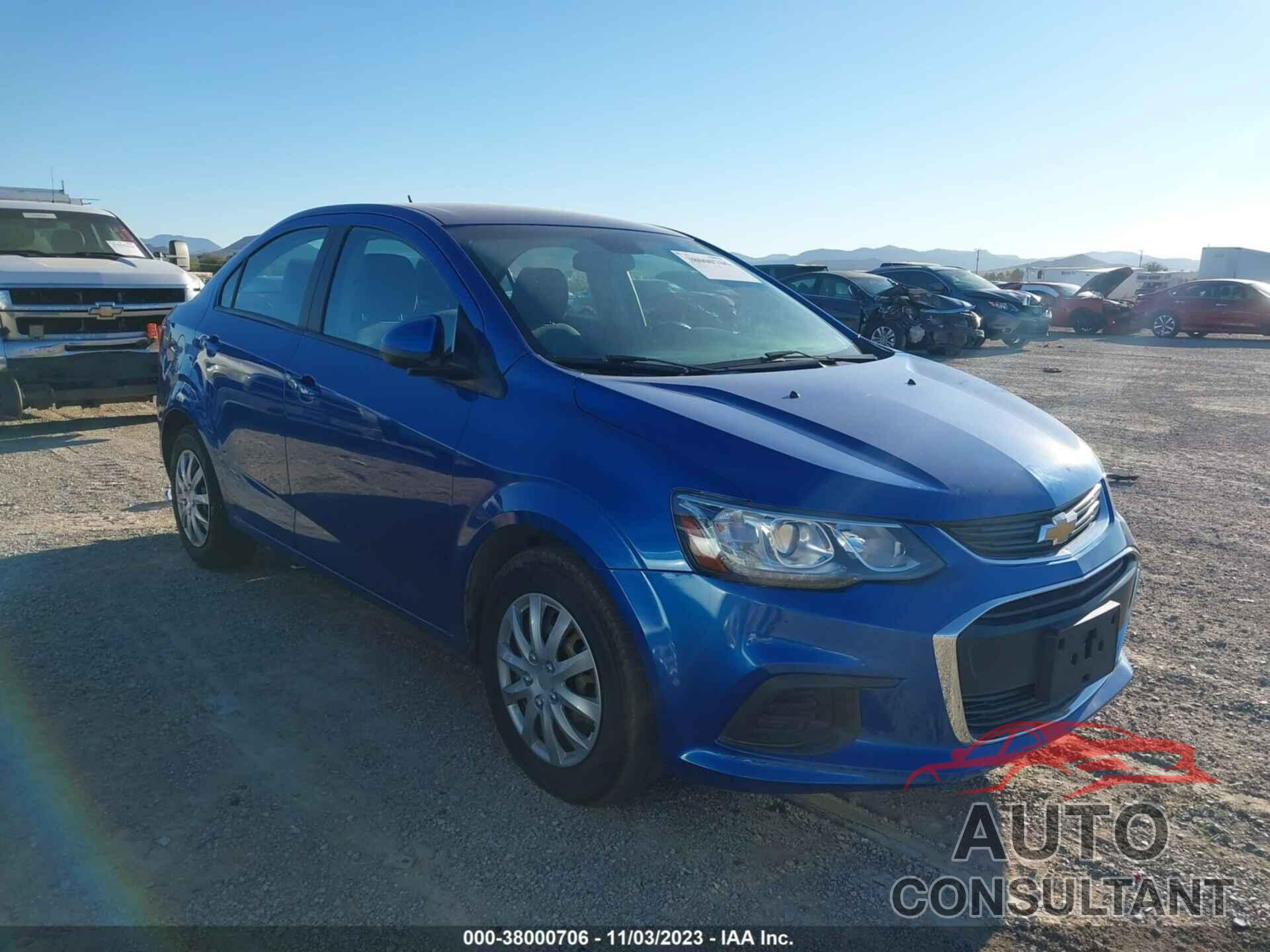 CHEVROLET SONIC 2017 - 1G1JB5SH5H4176425