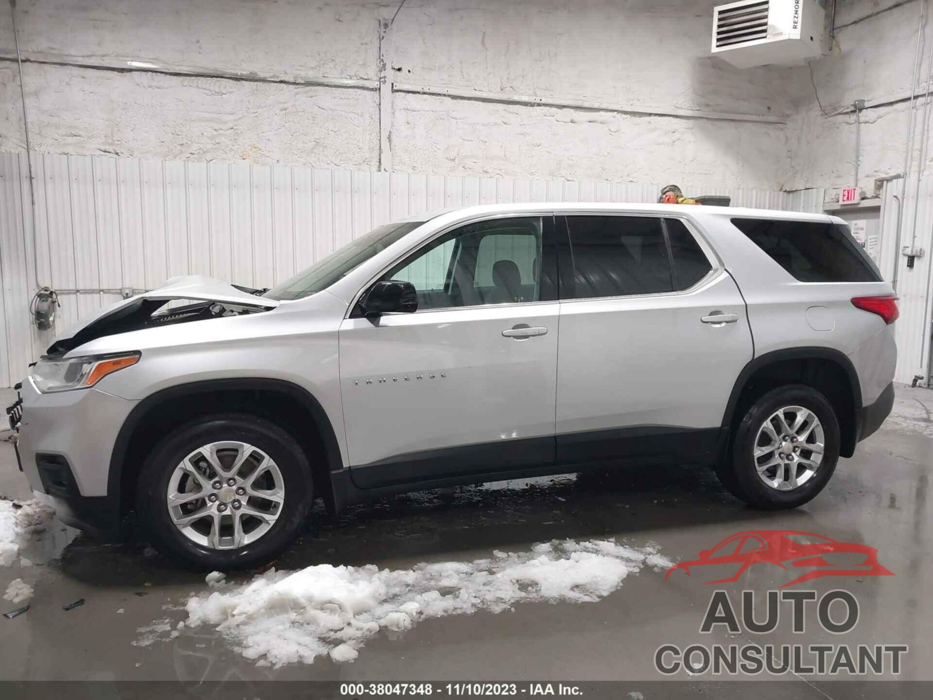 CHEVROLET TRAVERSE 2019 - 1GNEVFKW0KJ181438