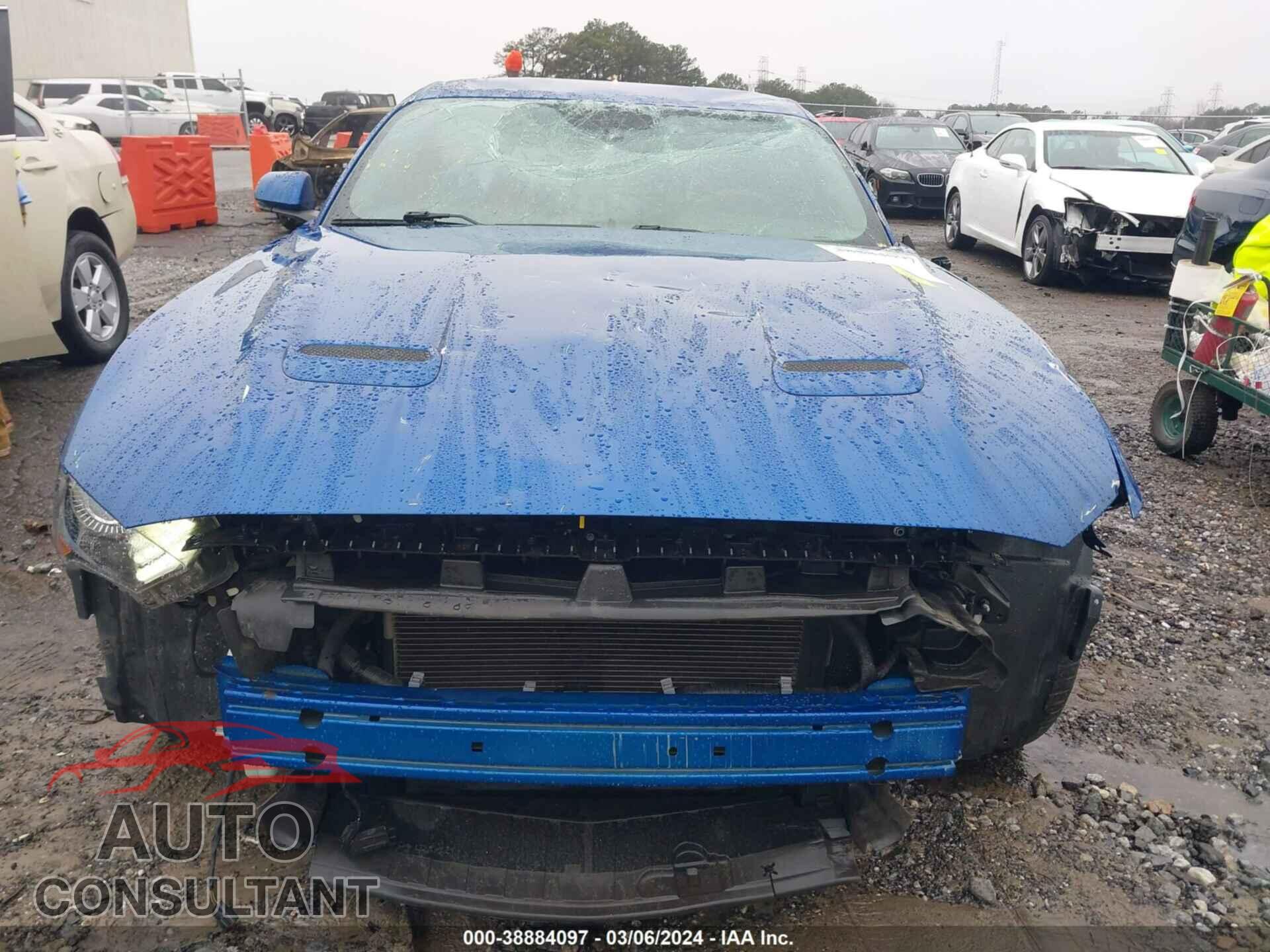 FORD MUSTANG 2018 - 1FA6P8CF3J5121796