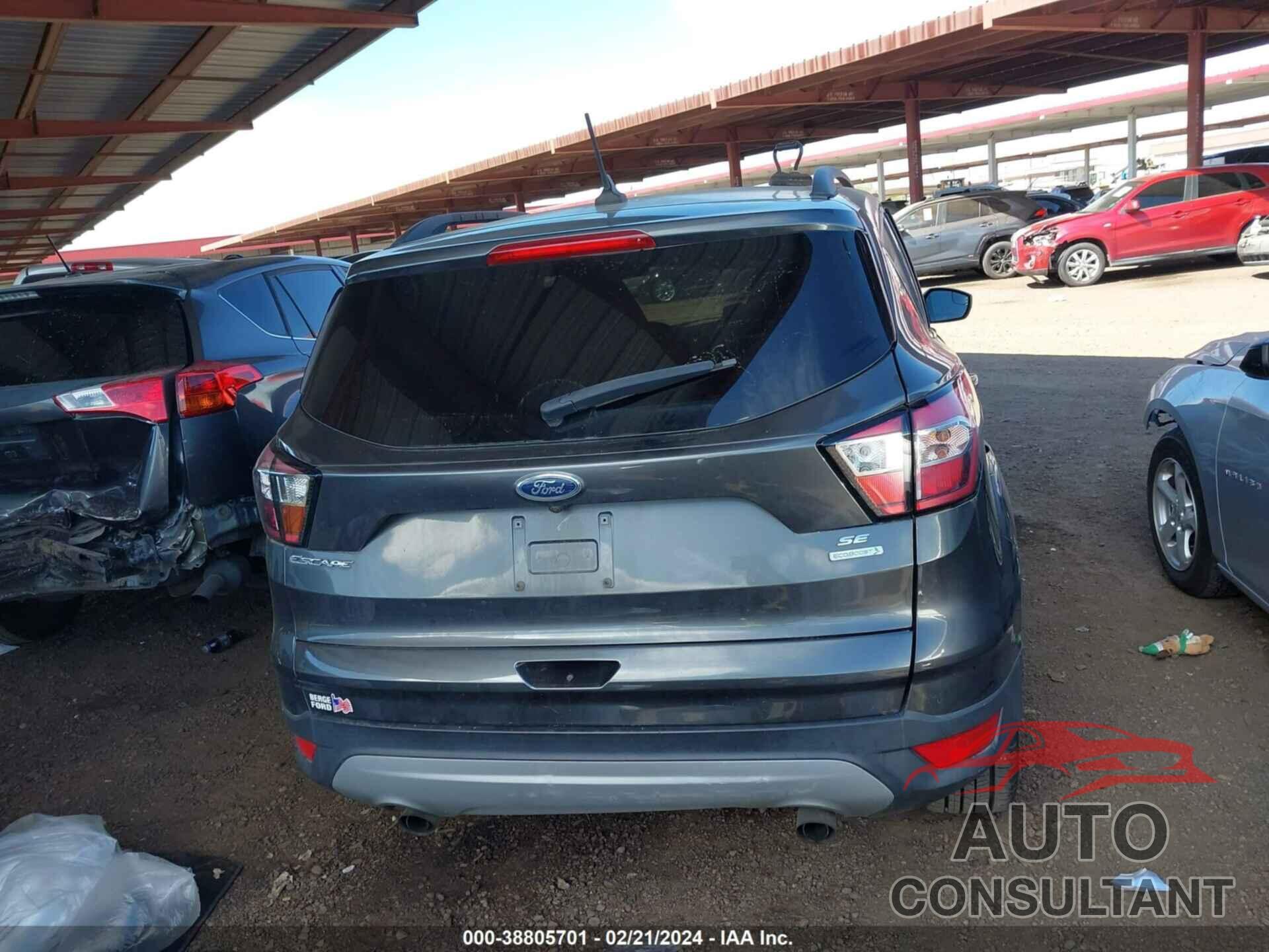 FORD ESCAPE 2018 - 1FMCU0GD6JUD51446