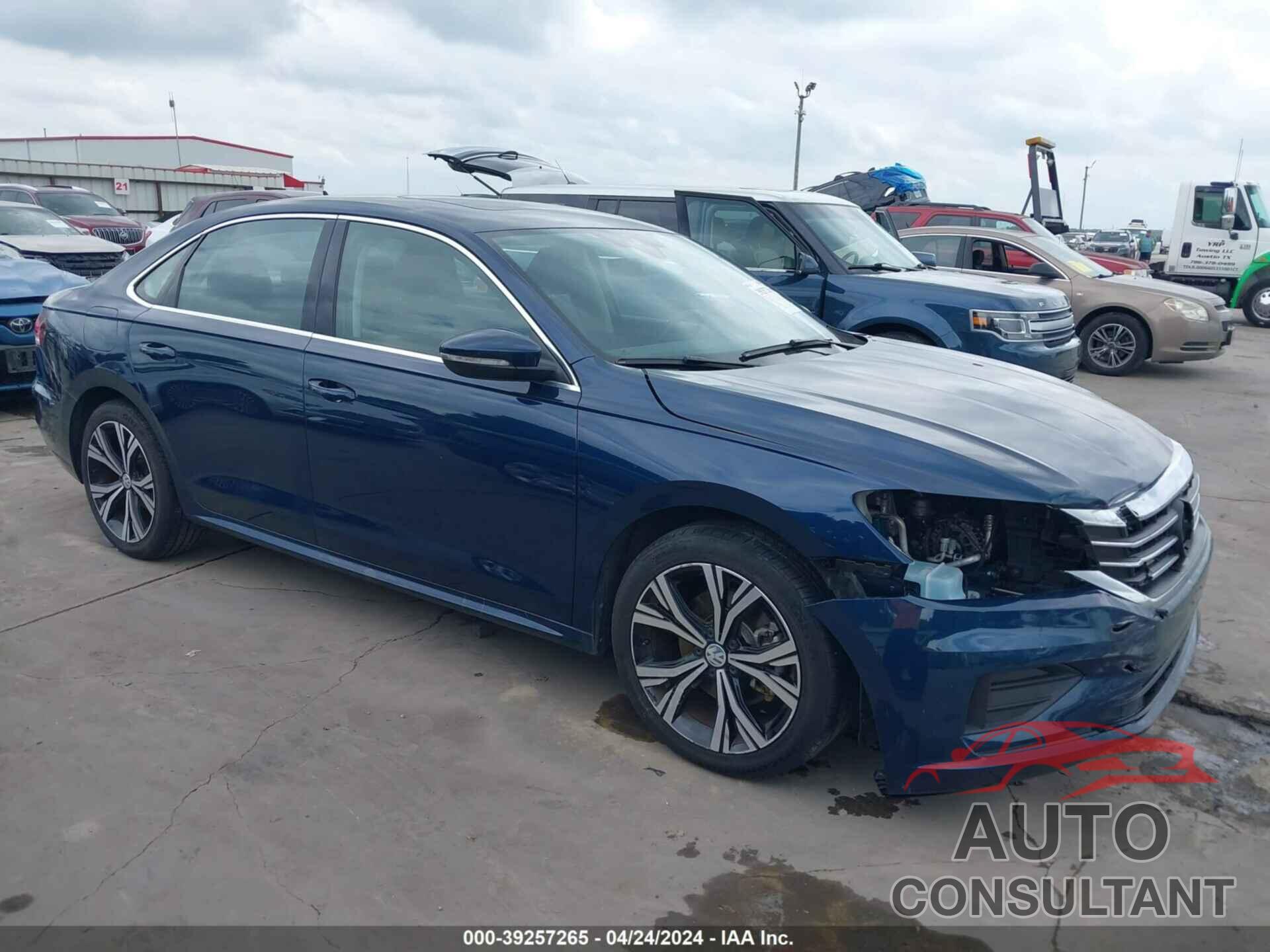 VOLKSWAGEN PASSAT 2022 - 1VWSA7A33NC007857