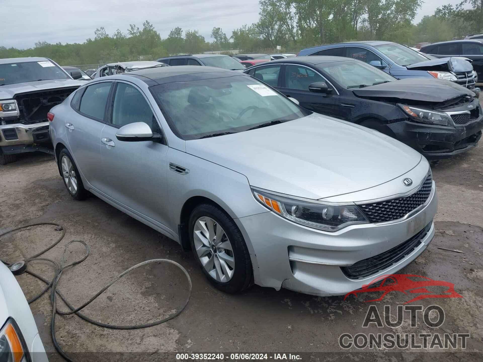 KIA OPTIMA 2017 - 5XXGU4L38HG150349