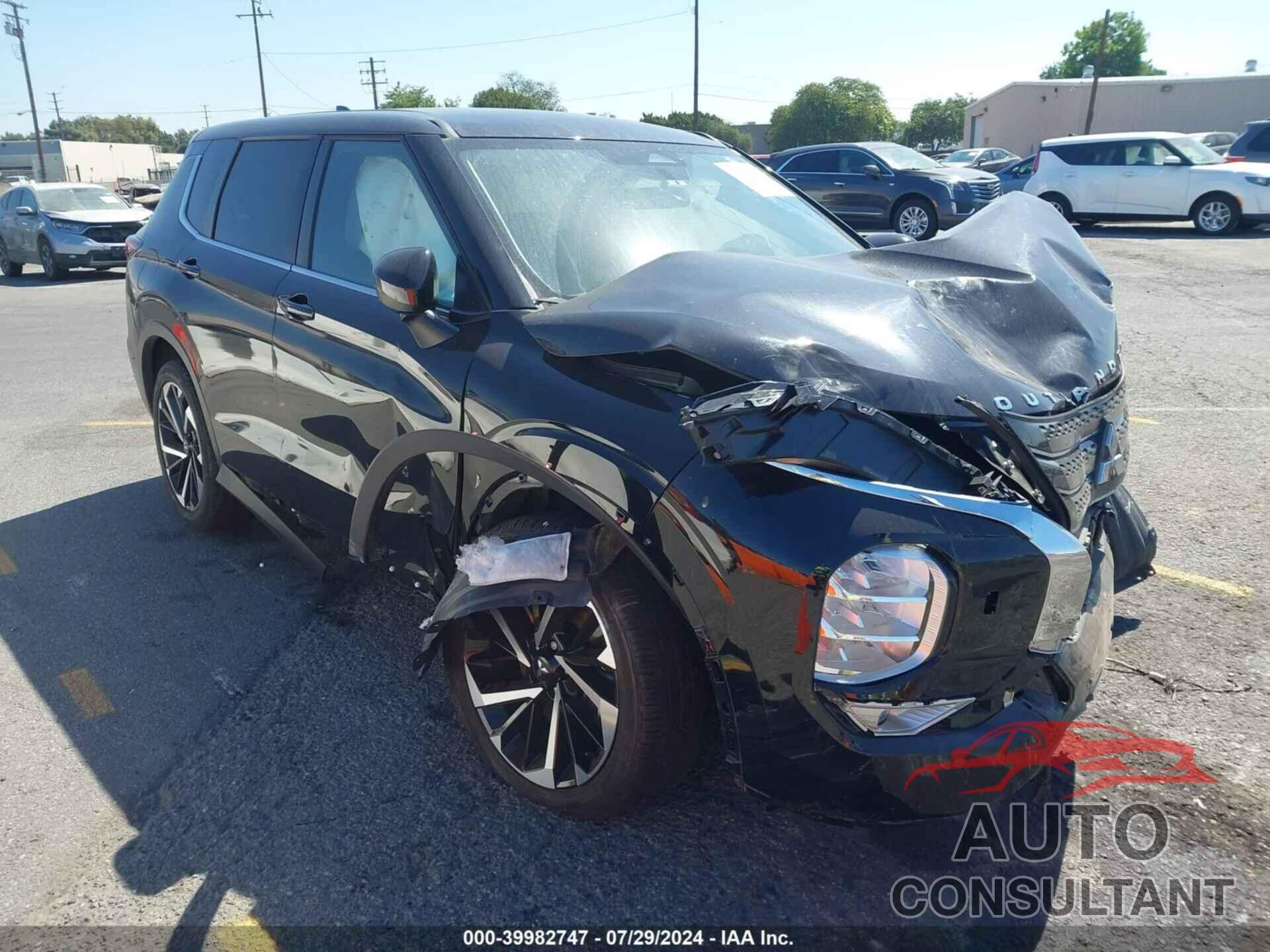 MITSUBISHI OUTLANDER 2022 - JA4J4UA88NZ021955