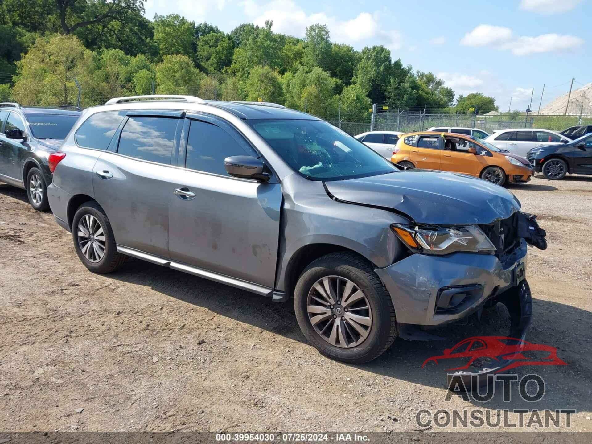 NISSAN PATHFINDER 2017 - 5N1DR2MM1HC658075