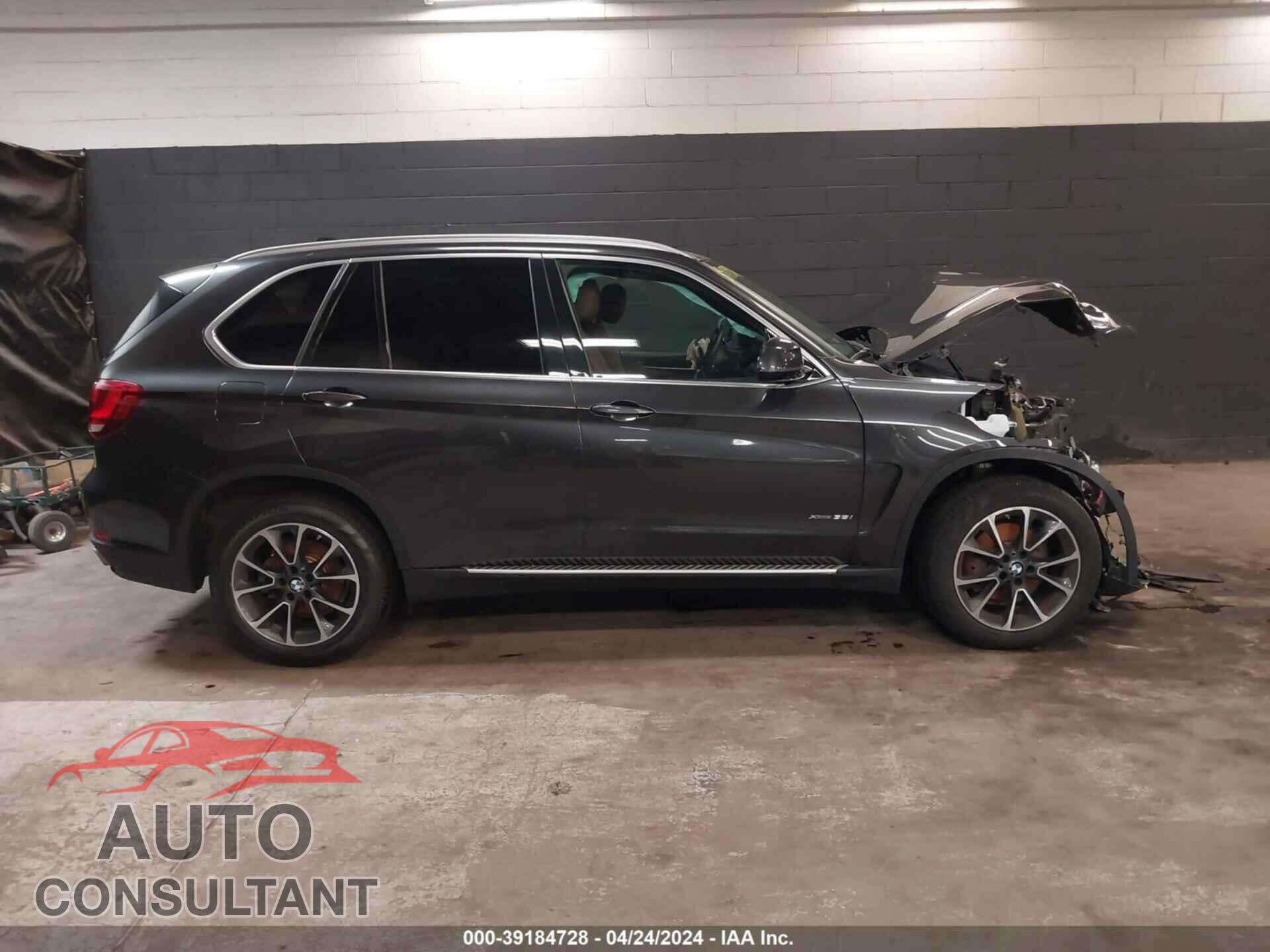 BMW X5 2018 - 5UXKR0C5XJ0Y02027