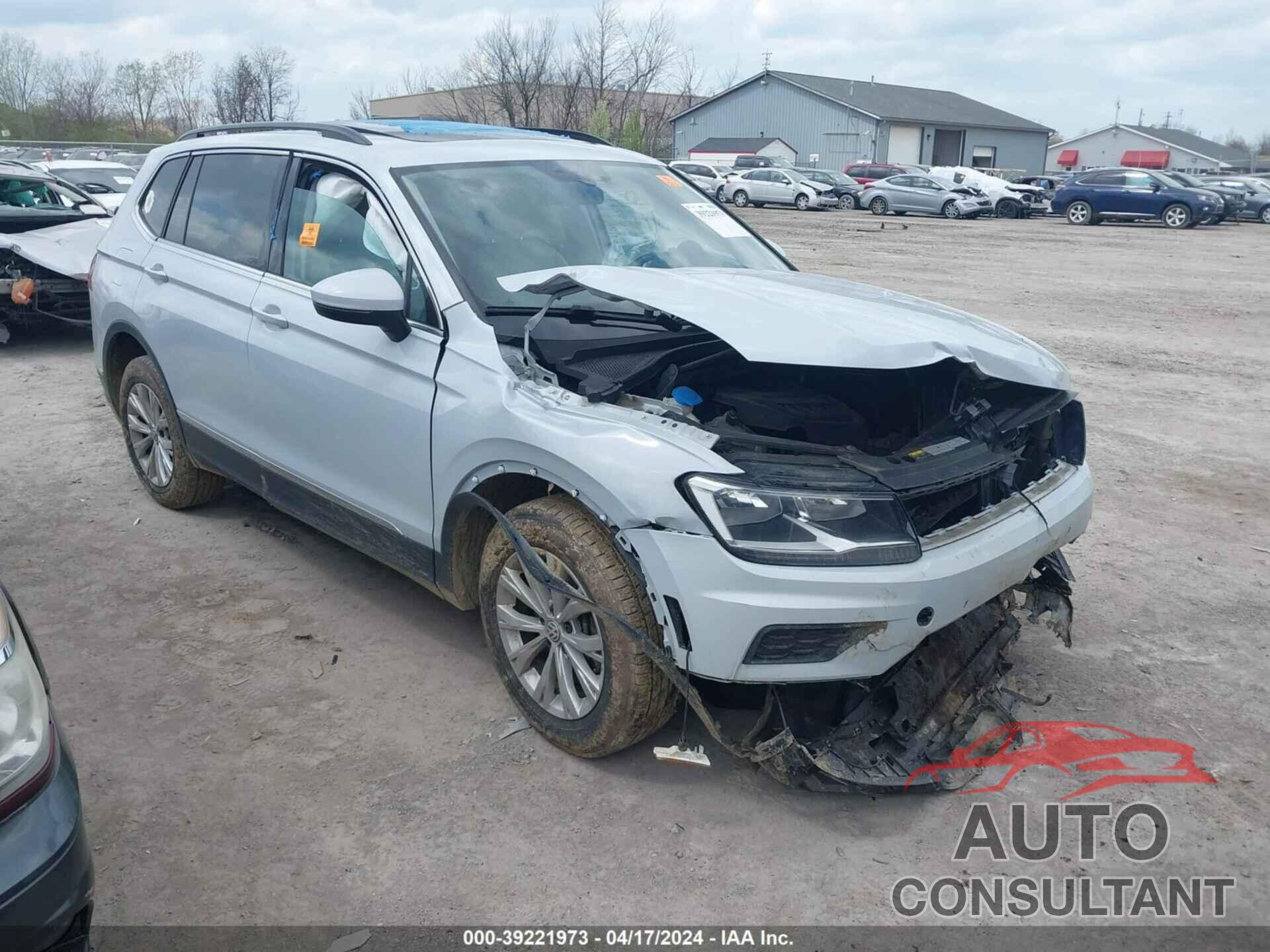 VOLKSWAGEN TIGUAN 2018 - 3VV2B7AX2JM156404