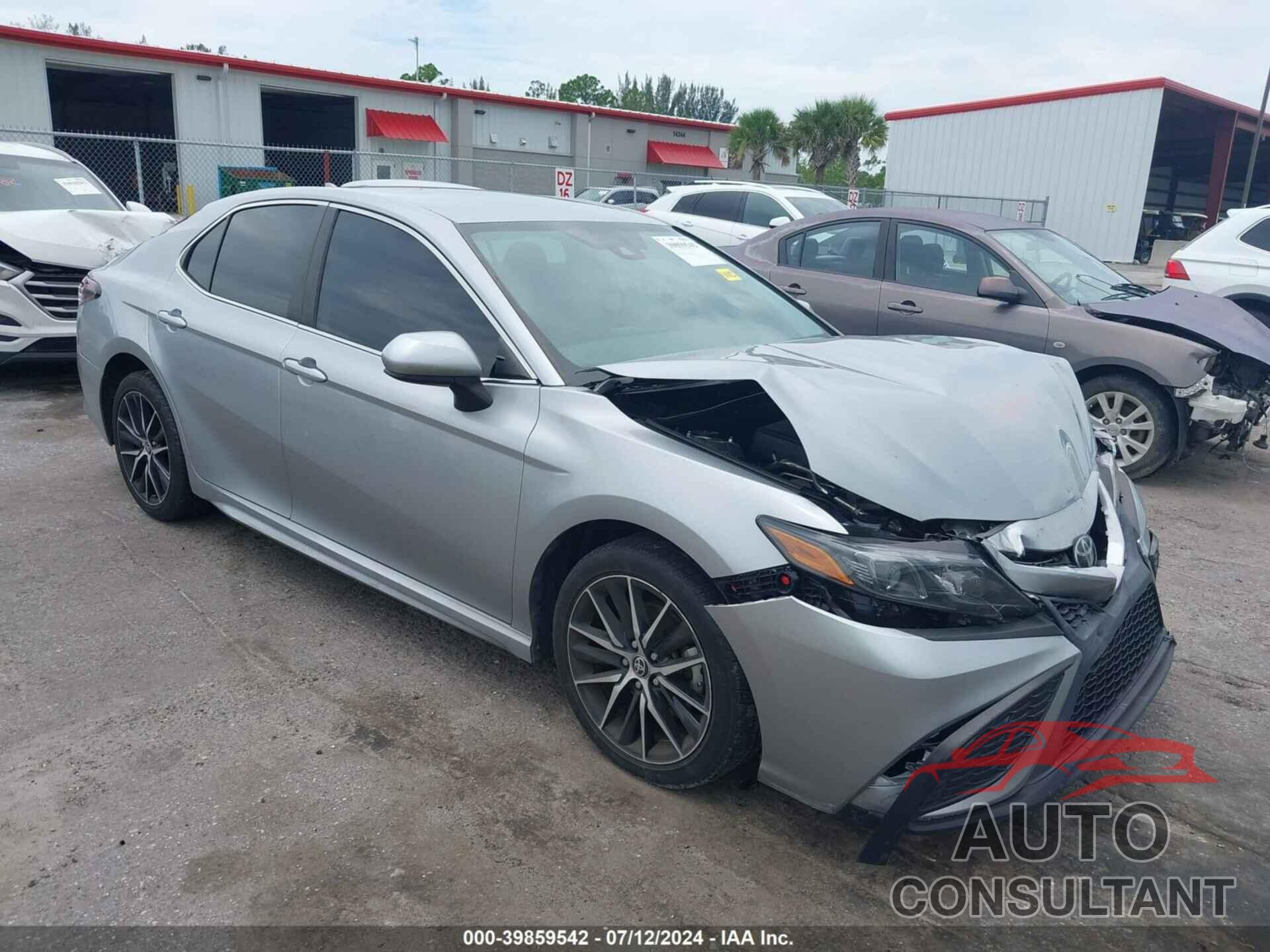 TOYOTA CAMRY 2021 - 4T1G11AK3MU569386