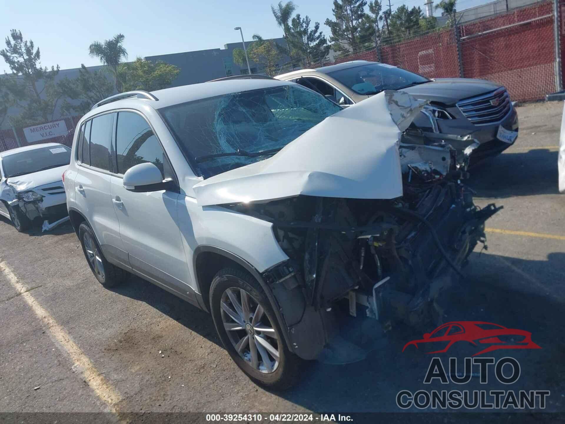 VOLKSWAGEN TIGUAN 2017 - WVGAV7AXXHK052001