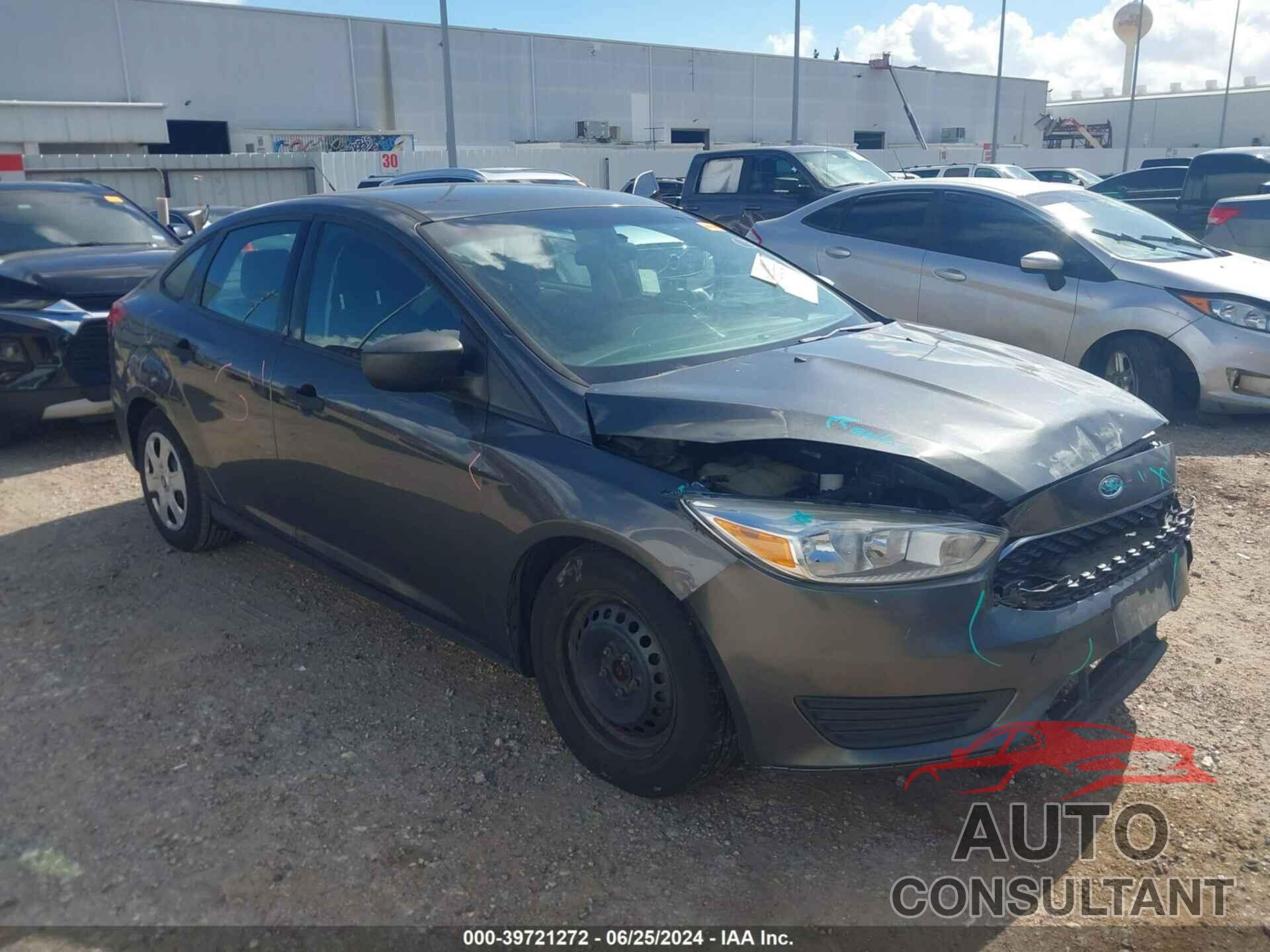 FORD FOCUS 2018 - 1FADP3E25JL322860