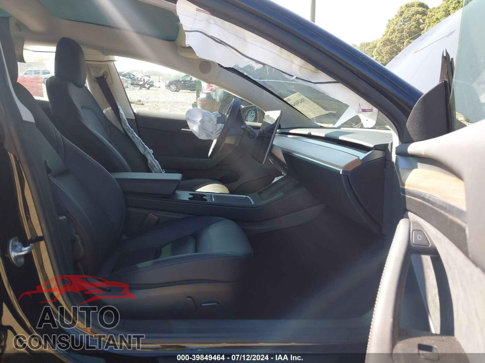 TESLA MODEL 3 2023 - 5YJ3E1EAXPF424111