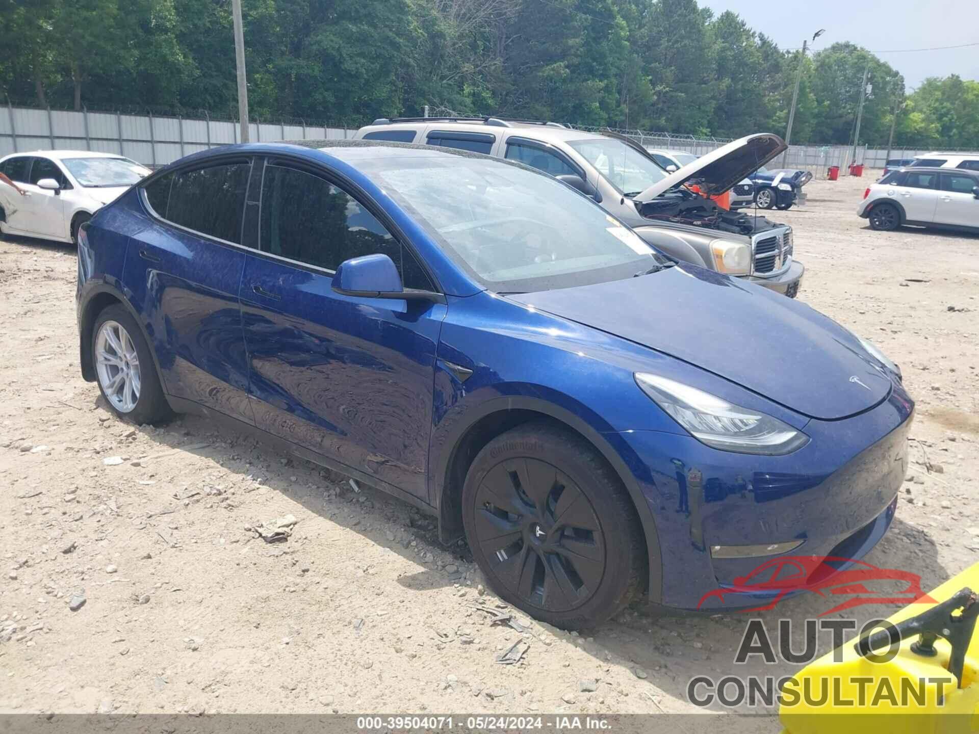 TESLA MODEL Y 2023 - 7SAYGAEE6PF582435