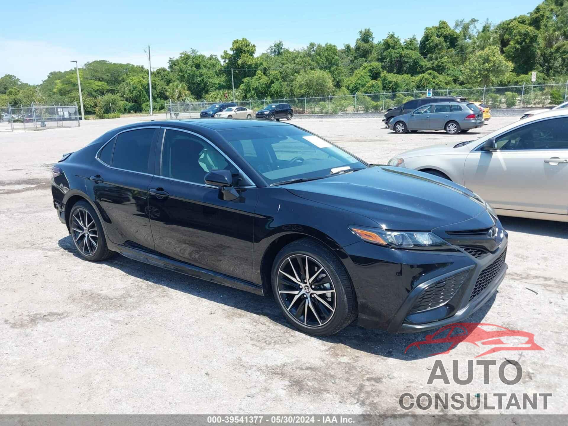TOYOTA CAMRY 2024 - 4T1G11AK0RU231838