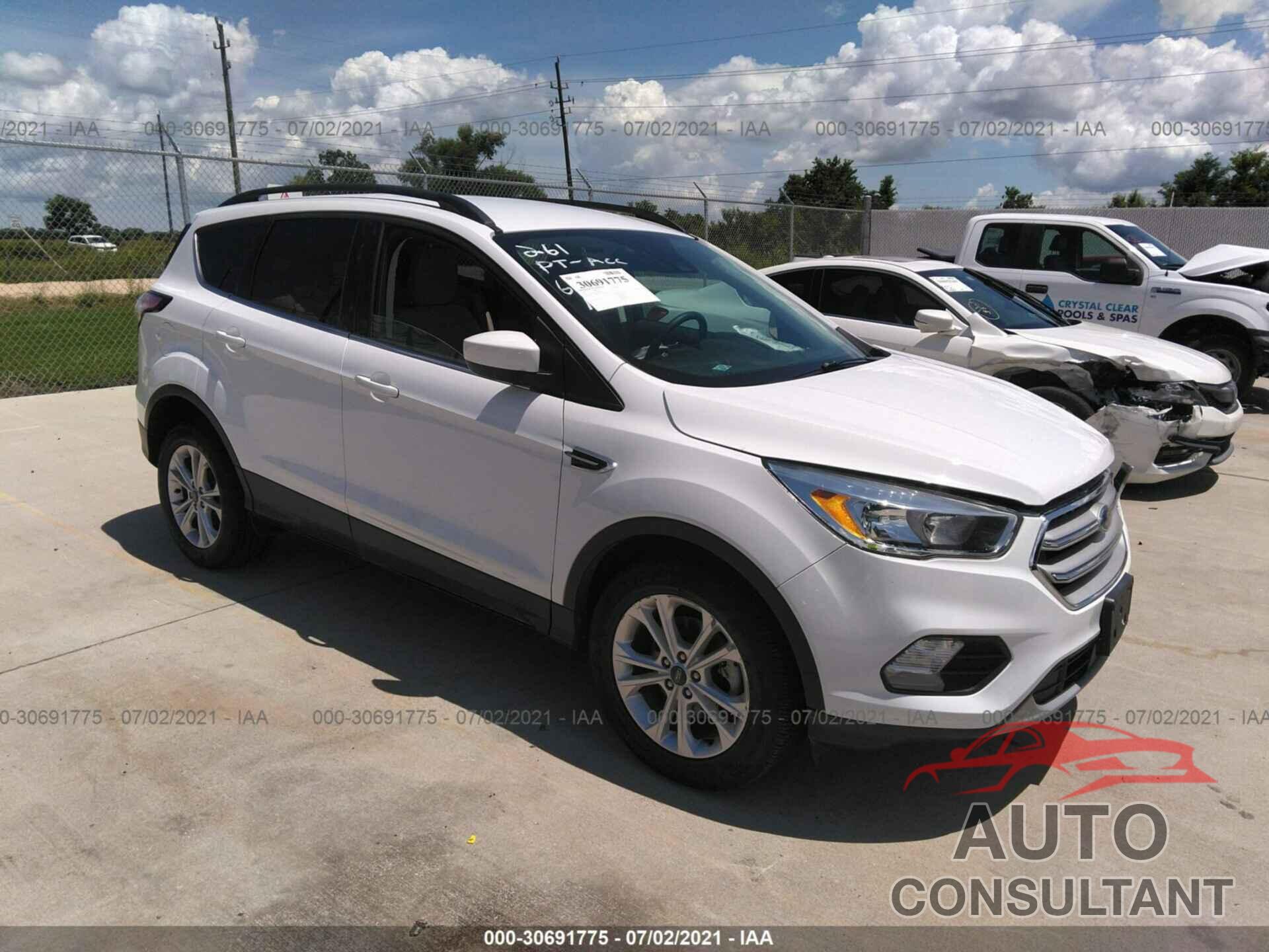FORD ESCAPE 2018 - 1FMCU0GD3JUB46702