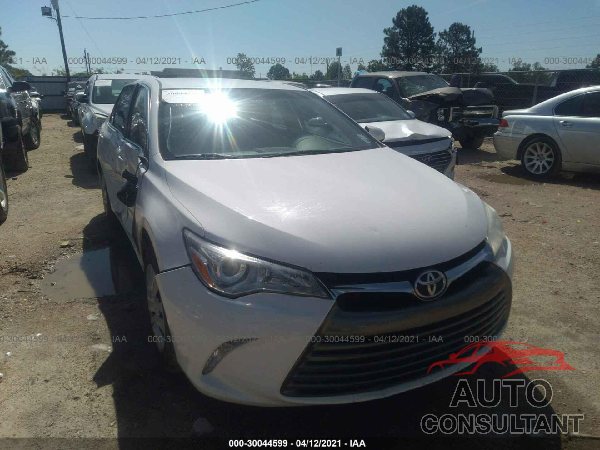 TOYOTA CAMRY 2016 - 4T4BF1FK6GR538891