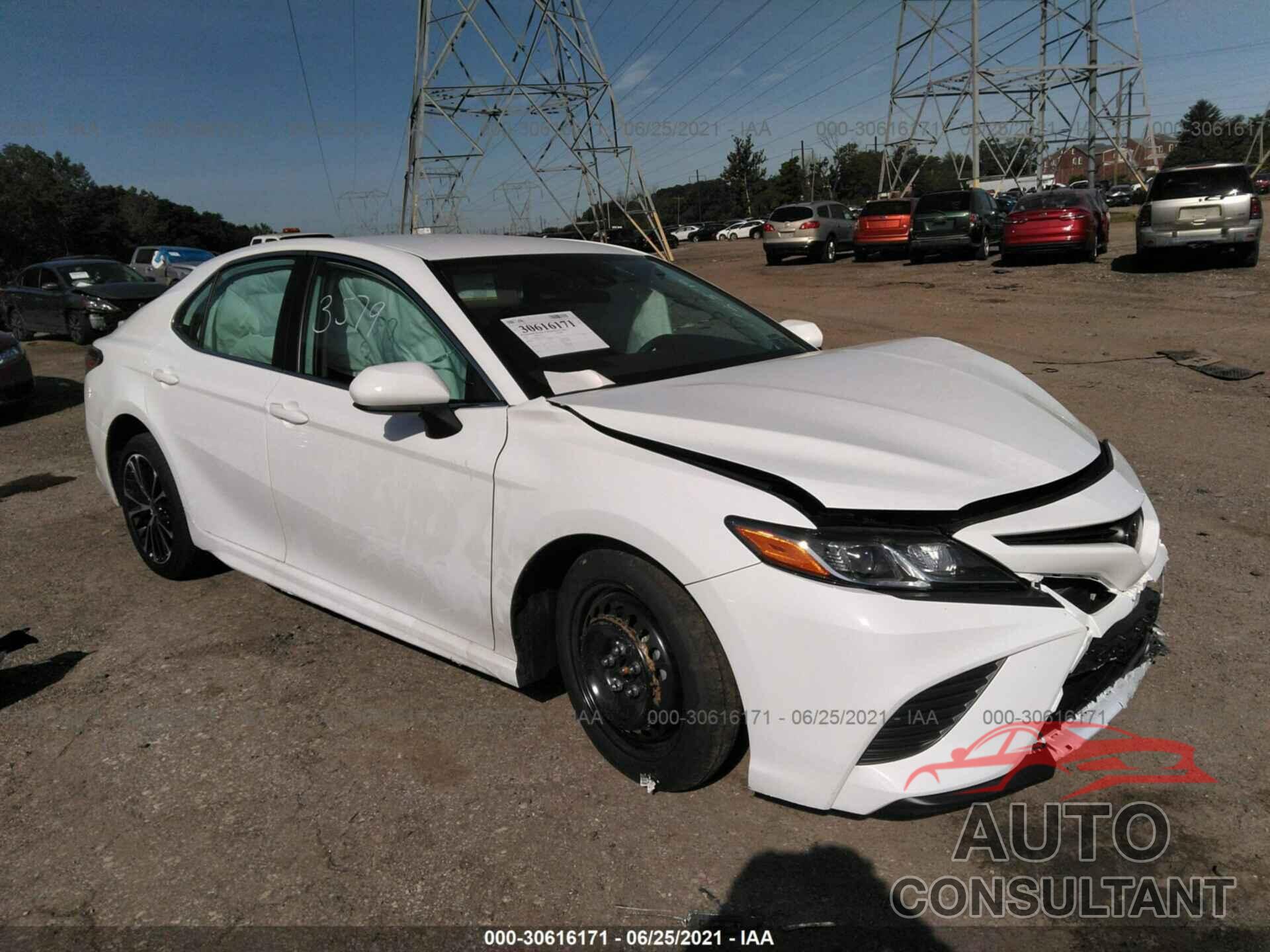 TOYOTA CAMRY 2020 - 4T1G11AK8LU395507