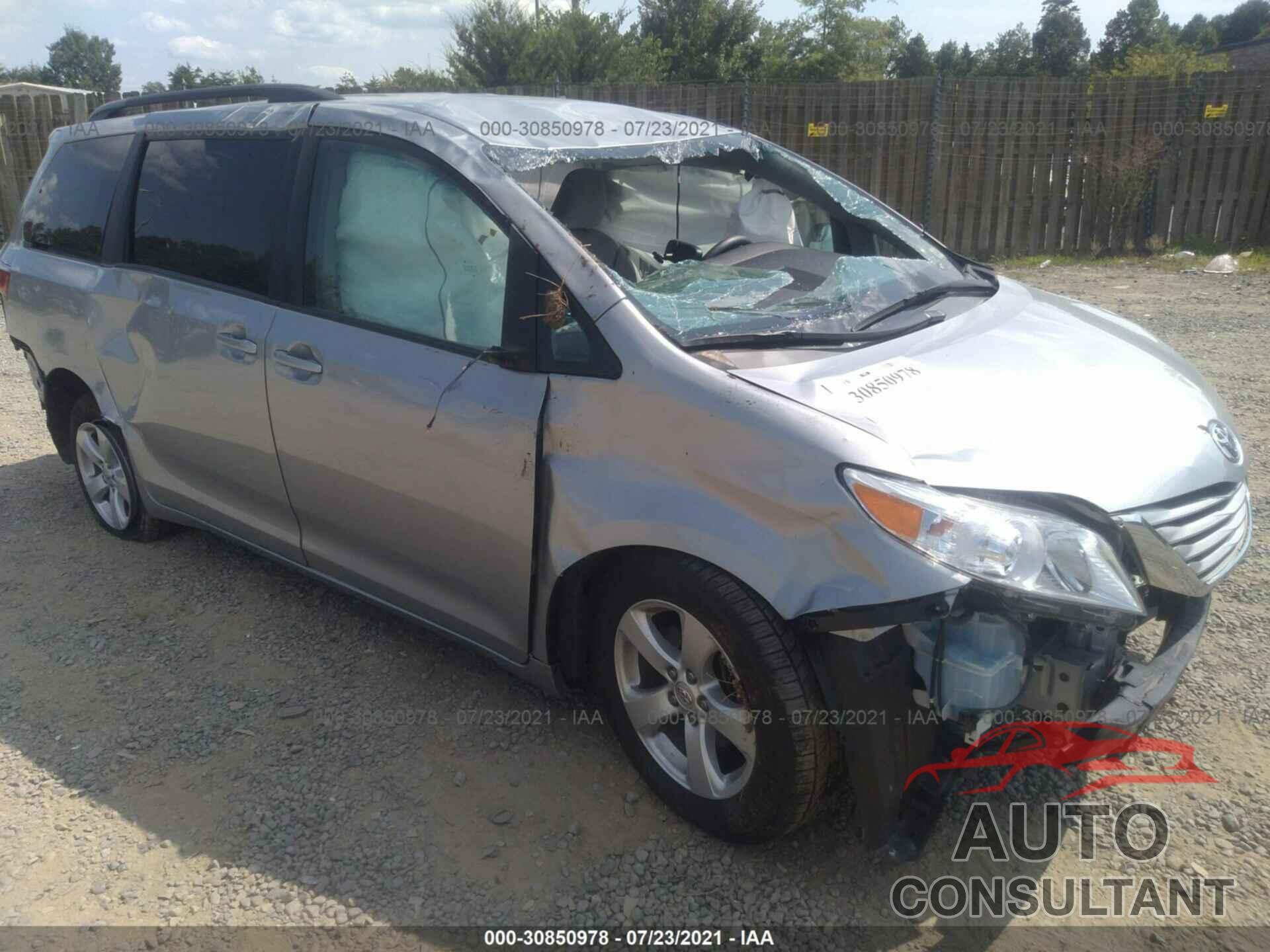 TOYOTA SIENNA 2016 - 5TDKK3DC5GS724427