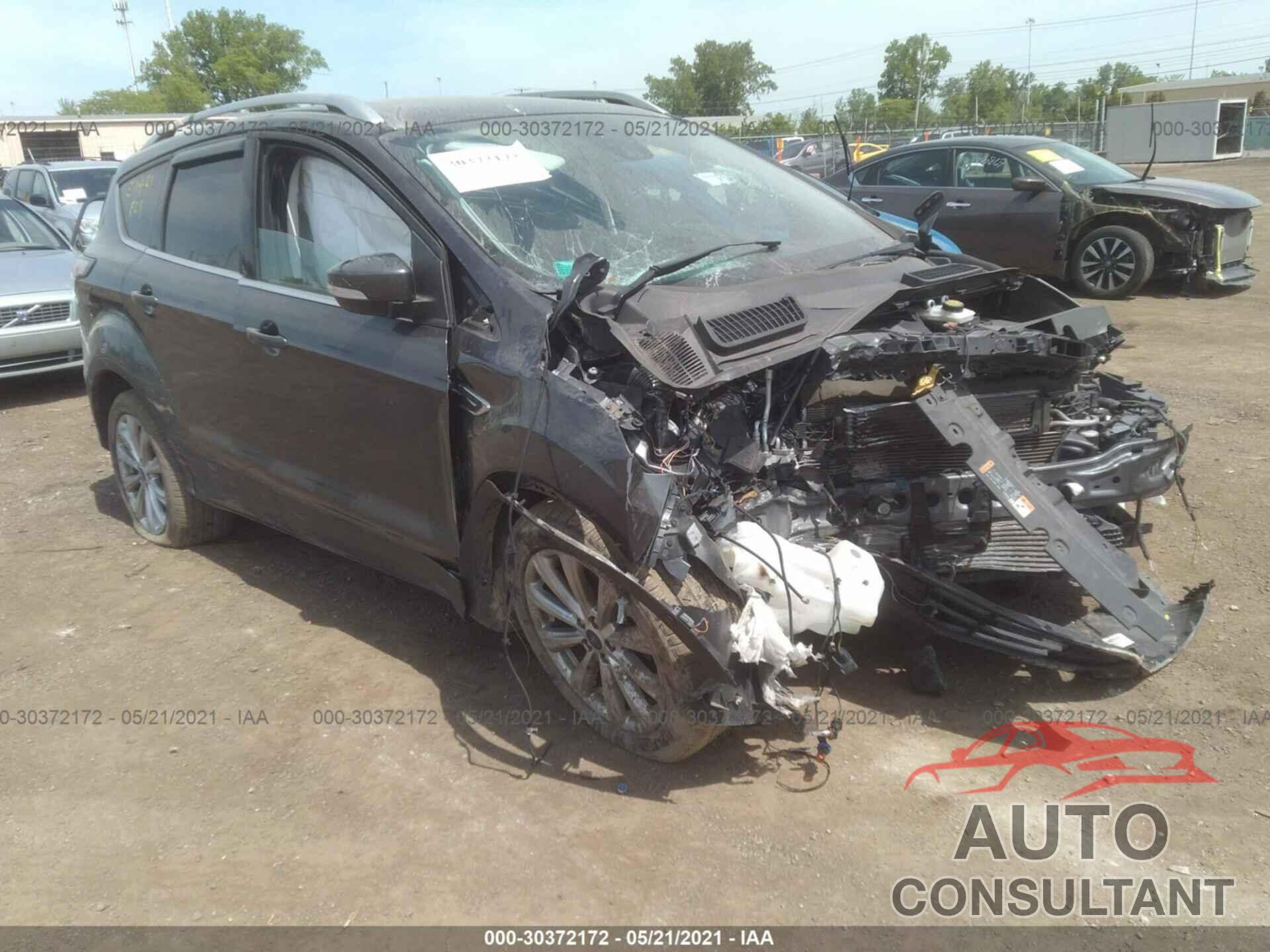 FORD ESCAPE 2018 - 1FMCU9J98JUC57092