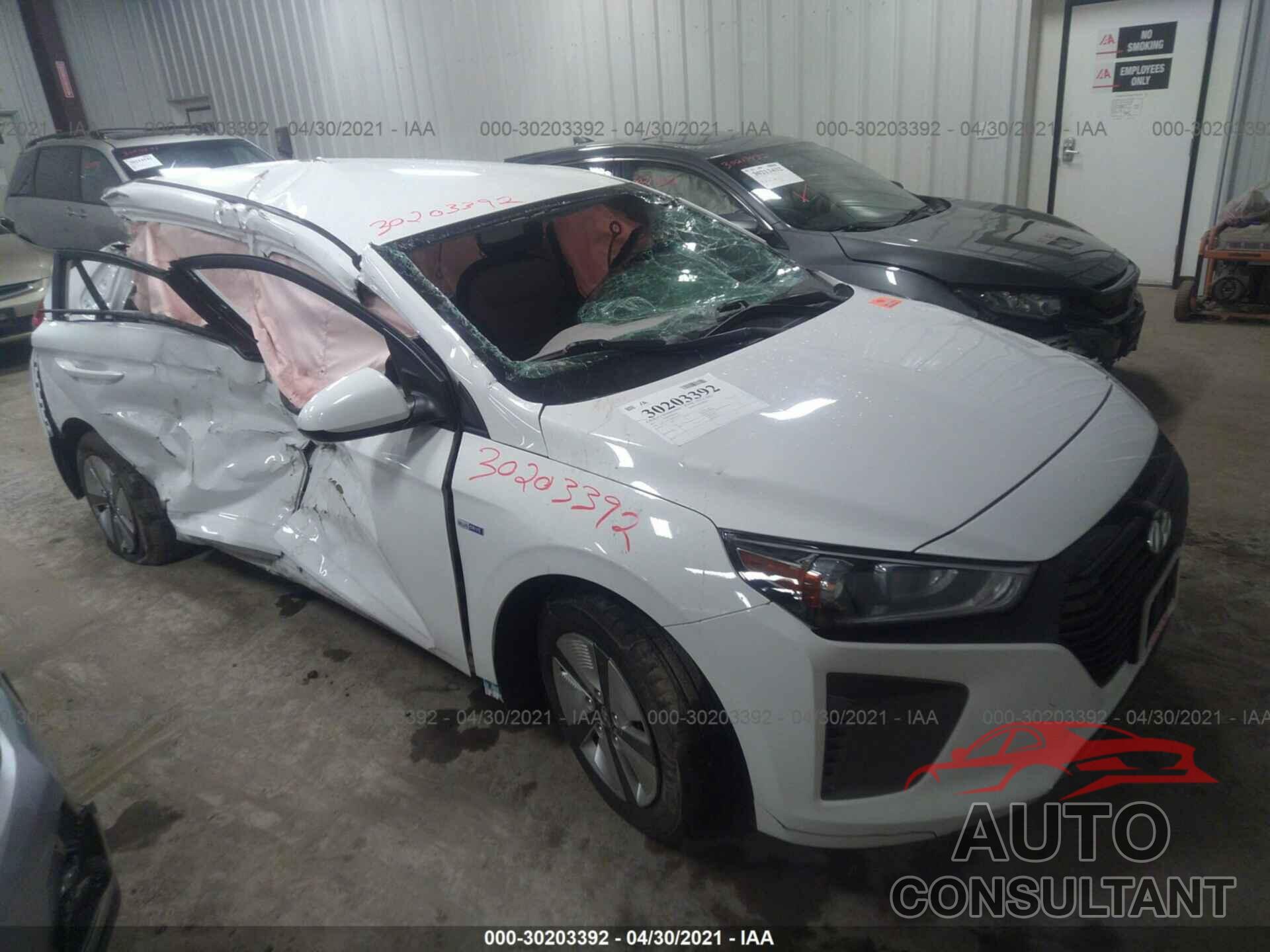 HYUNDAI IONIQ HYBRID 2017 - KMHC65LC6HU057933