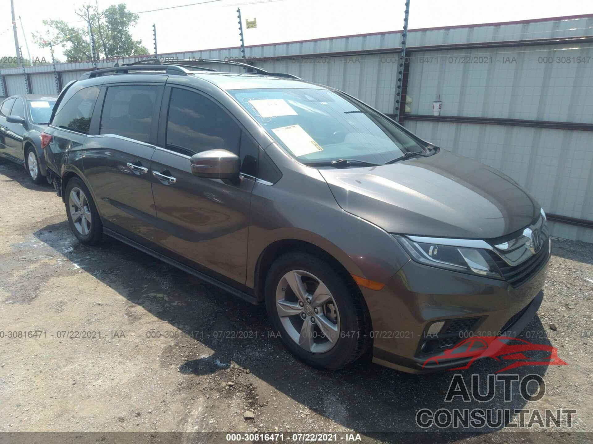 HONDA ODYSSEY 2018 - 5FNRL6H77JB016430