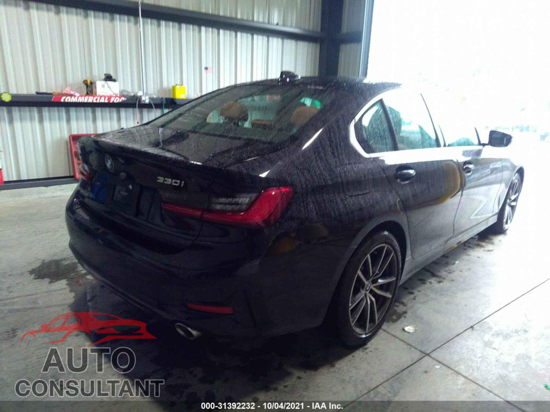 BMW 3 SERIES 2019 - WBA5R7C5XKAJ81663