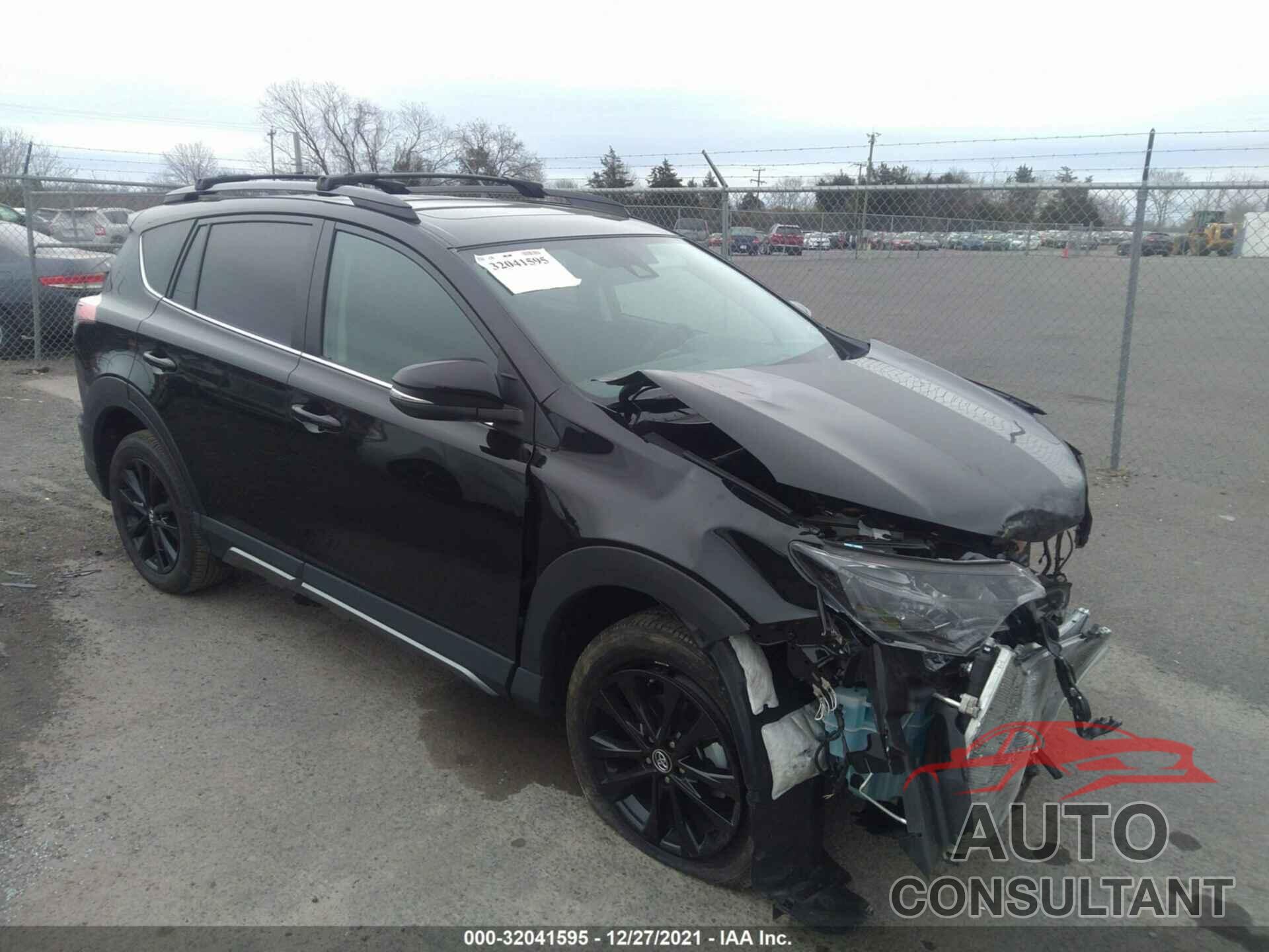 TOYOTA RAV4 2018 - 2T3RFREV1JW810796