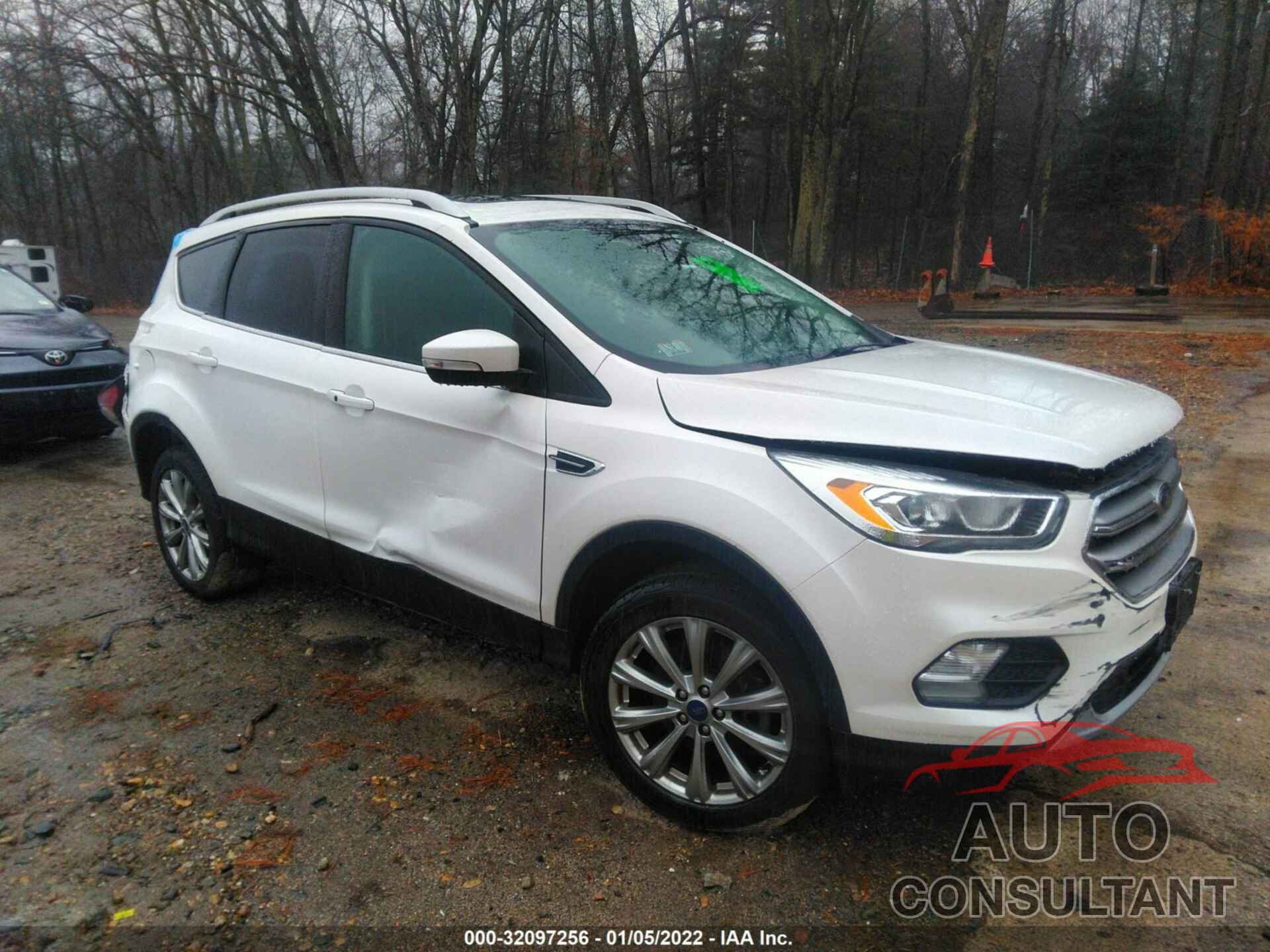 FORD ESCAPE 2017 - 1FMCU9JD5HUD98670