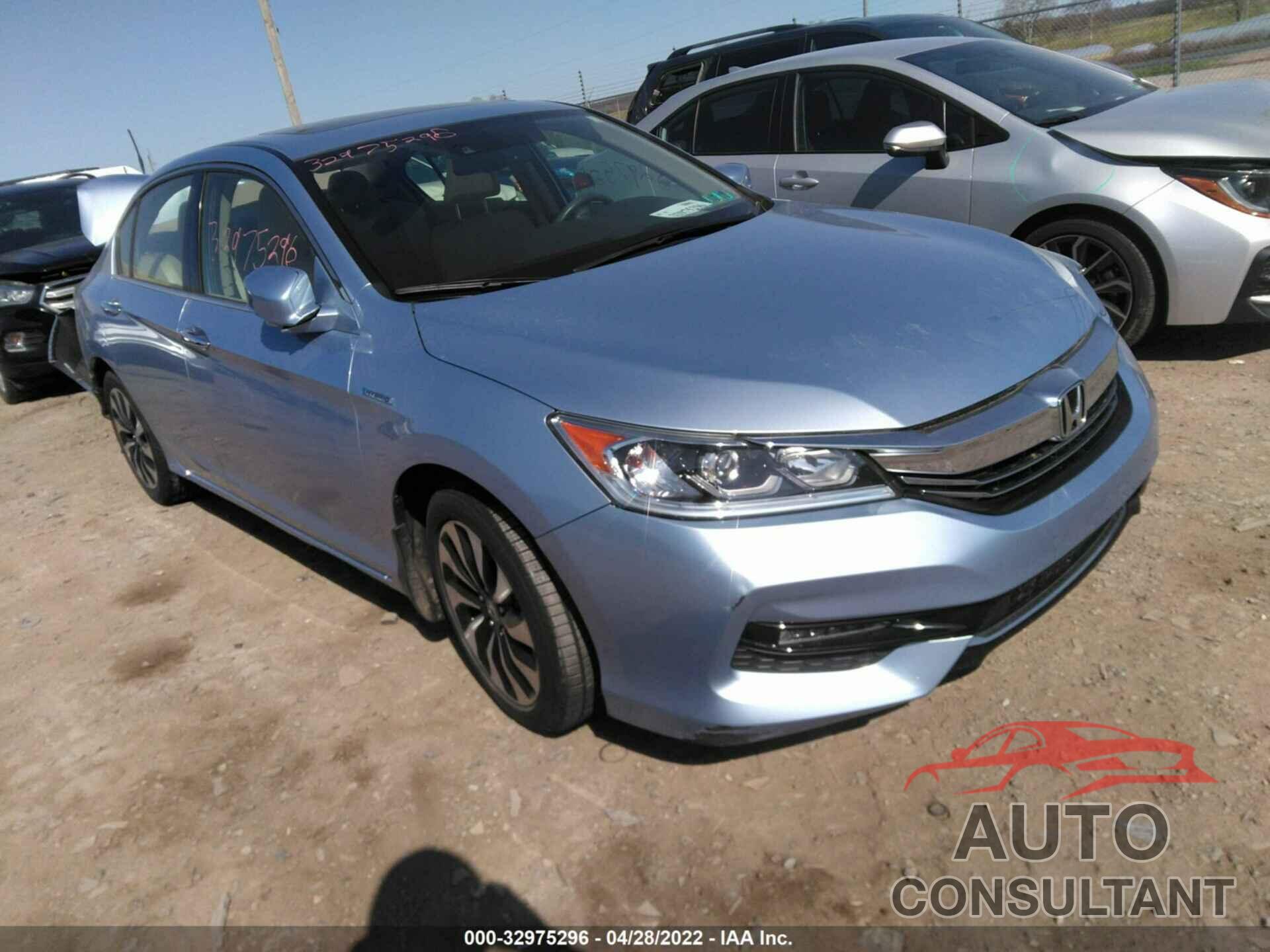 HONDA ACCORD HYBRID 2017 - JHMCR6F52HC001913