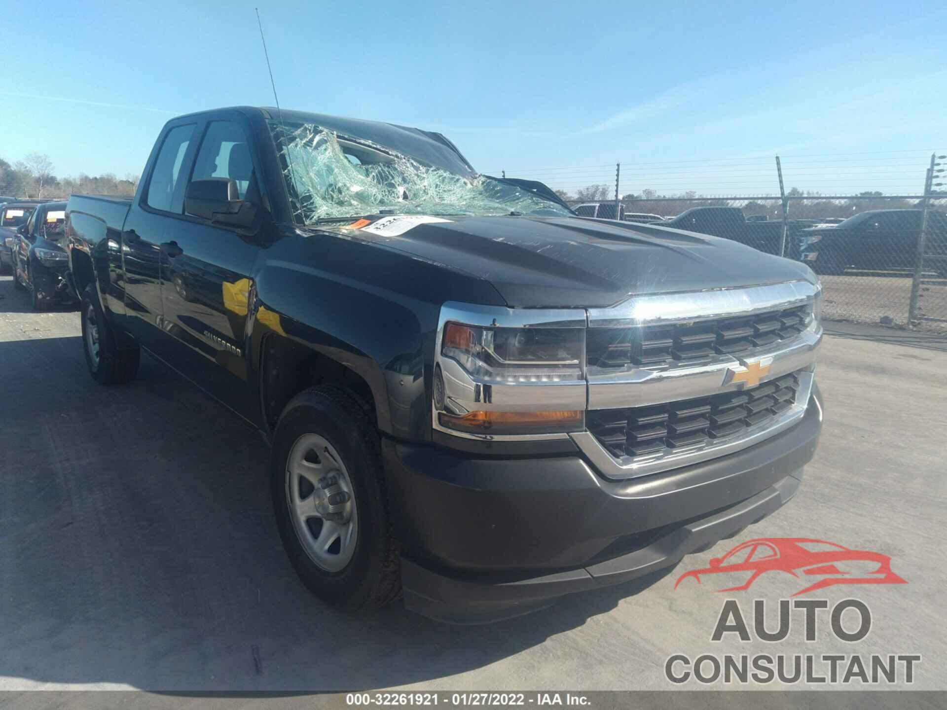 CHEVROLET SILVERADO 1500 2018 - 1GCRCNEH4JZ200760