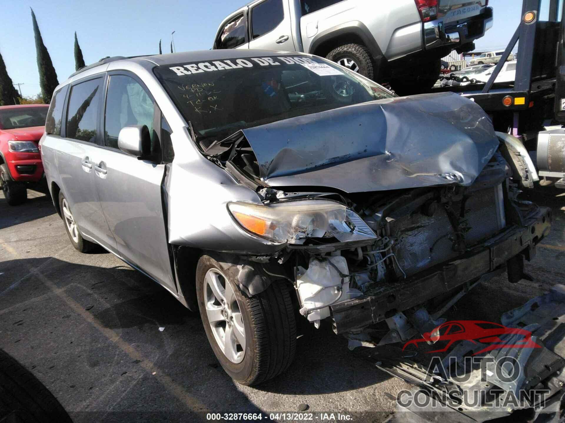 TOYOTA SIENNA 2016 - 5TDKK3DC4GS732325