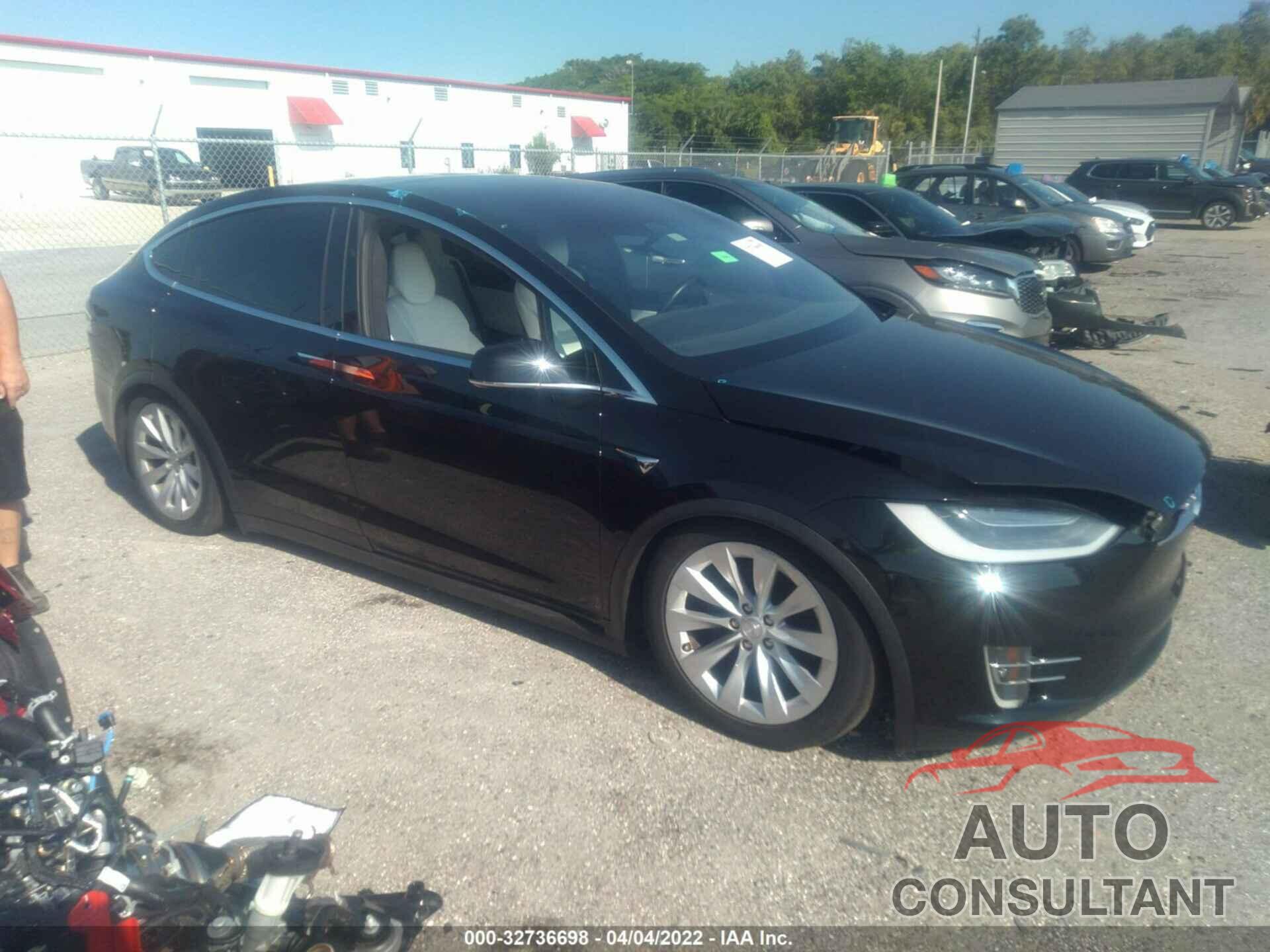 TESLA MODEL X 2017 - 5YJXCDE29HF050318