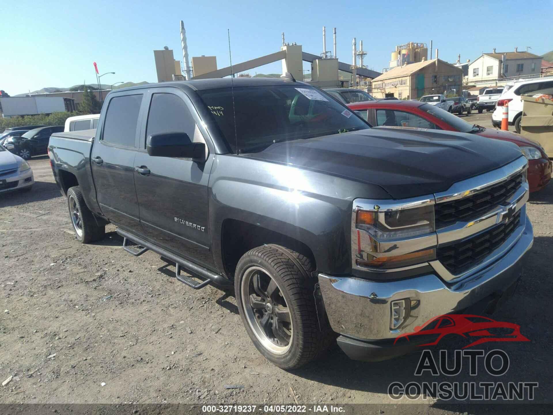 CHEVROLET SILVERADO 1500 2018 - 3GCUCRER0JG384668