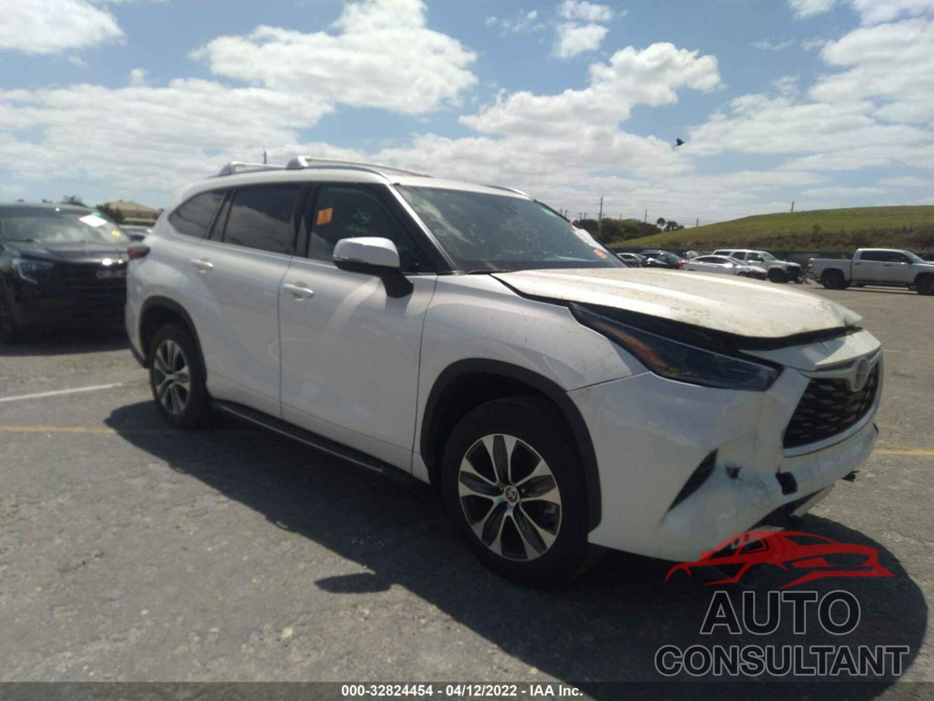 TOYOTA HIGHLANDER 2021 - 5TDGZRAH6MS520462