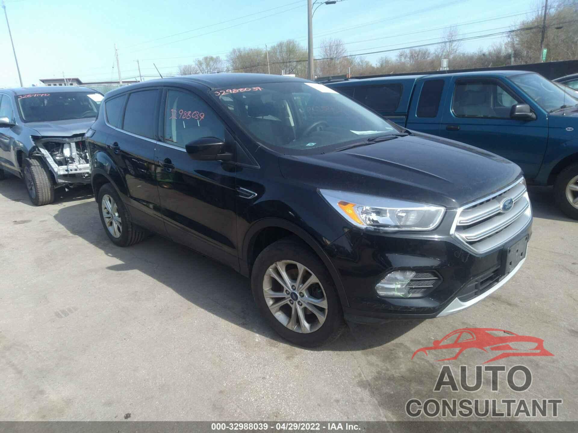 FORD ESCAPE 2017 - 1FMCU0GD2HUA47654