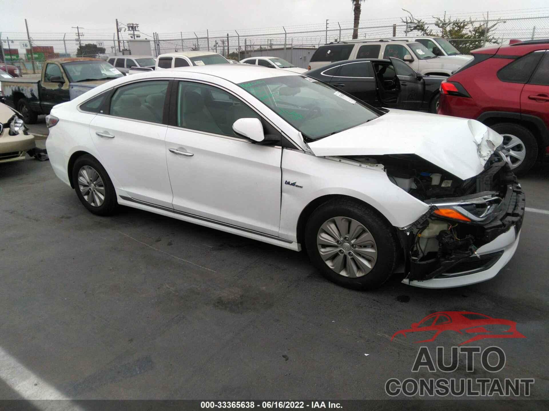 HYUNDAI SONATA HYBRID 2017 - KMHE24L14HA053989