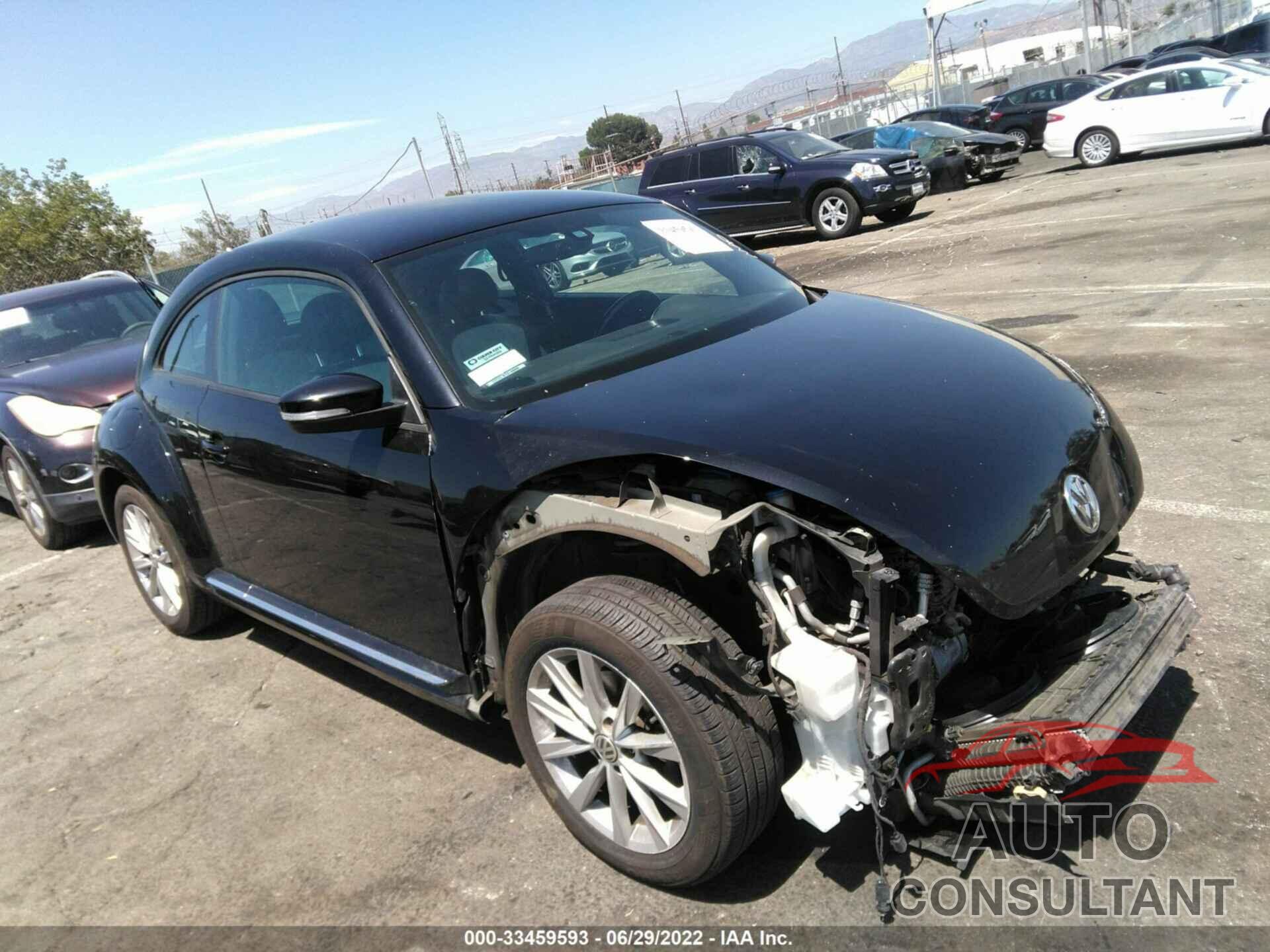VOLKSWAGEN BEETLE 2017 - 3VWJ17AT4HM607205