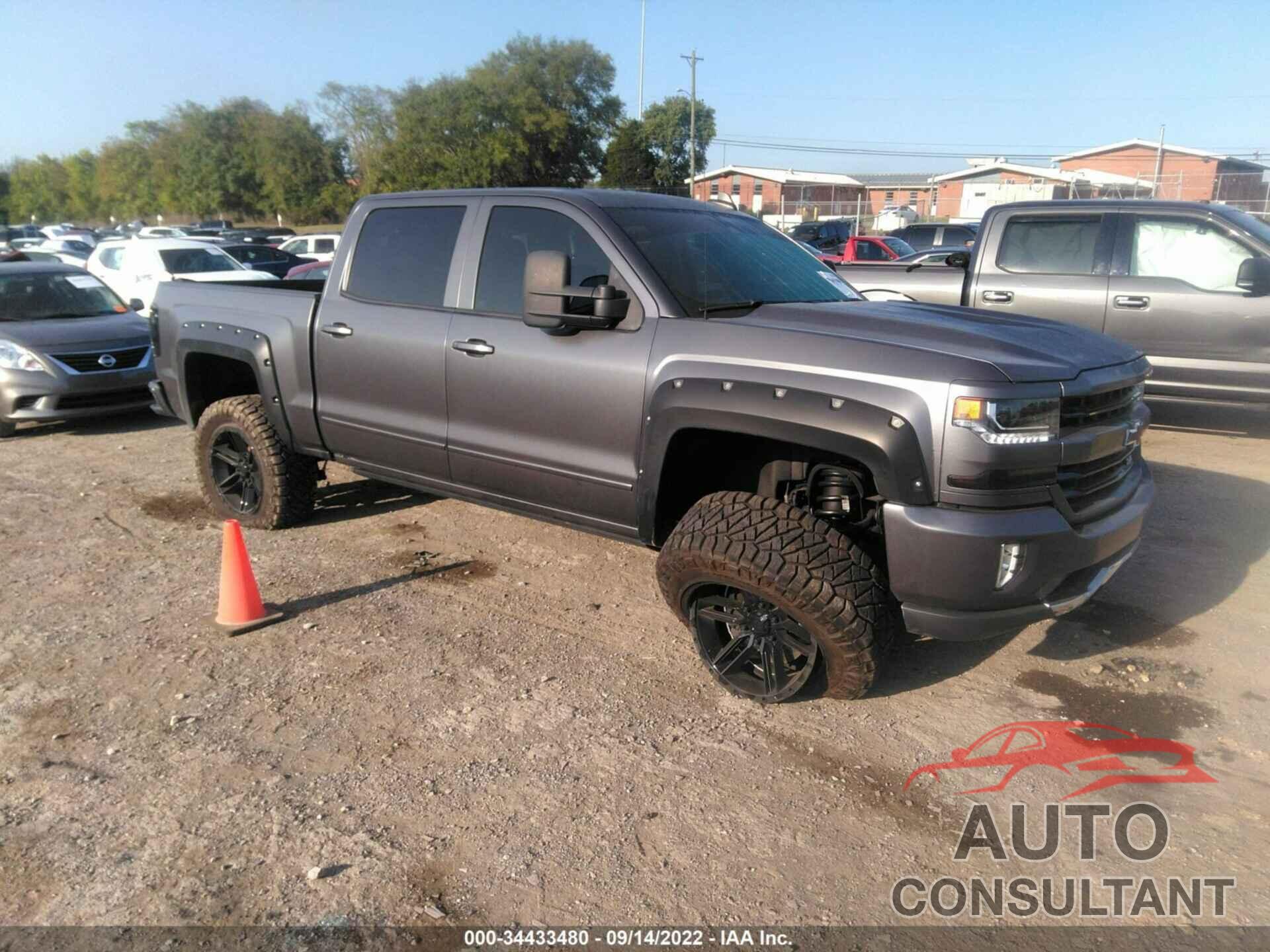CHEVROLET SILVERADO 1500 2018 - 3GCUKREC6JG505136