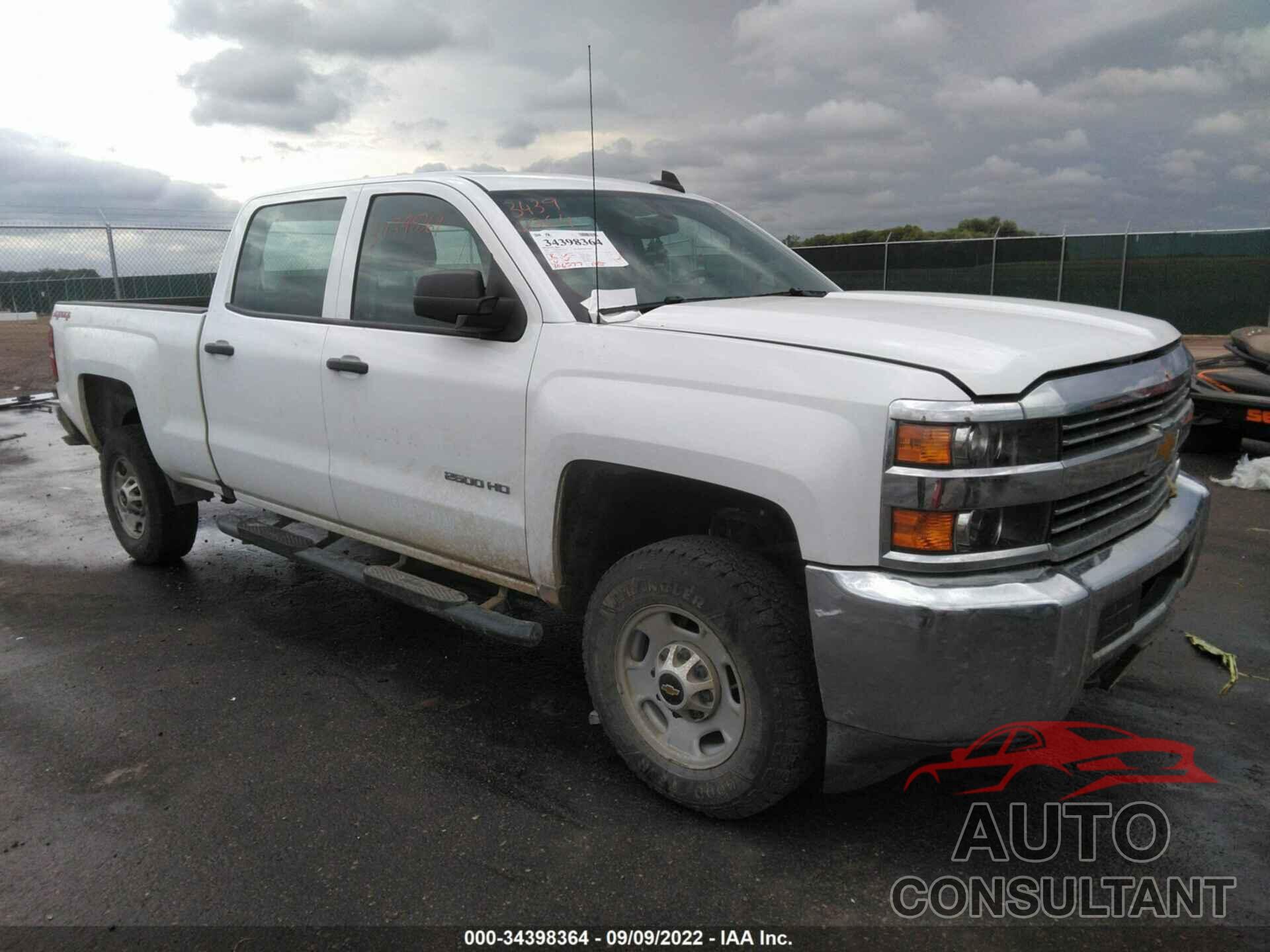 CHEVROLET SILVERADO 2500HD 2018 - 1GC1KUEG1JF272731